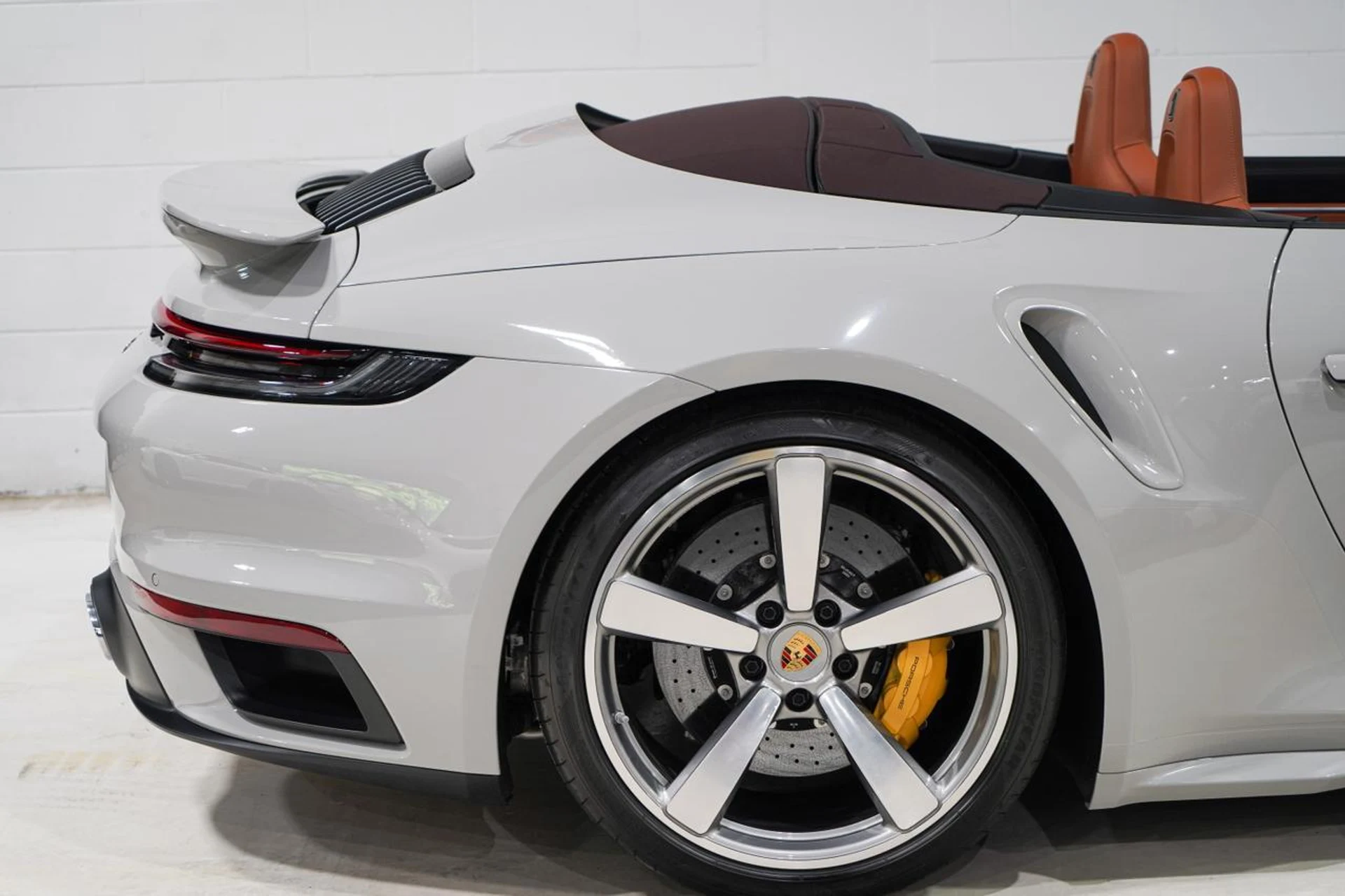 mph020_1541673865_dfc54c5b2919375f18be274c6837fc5f_fbad1852ac