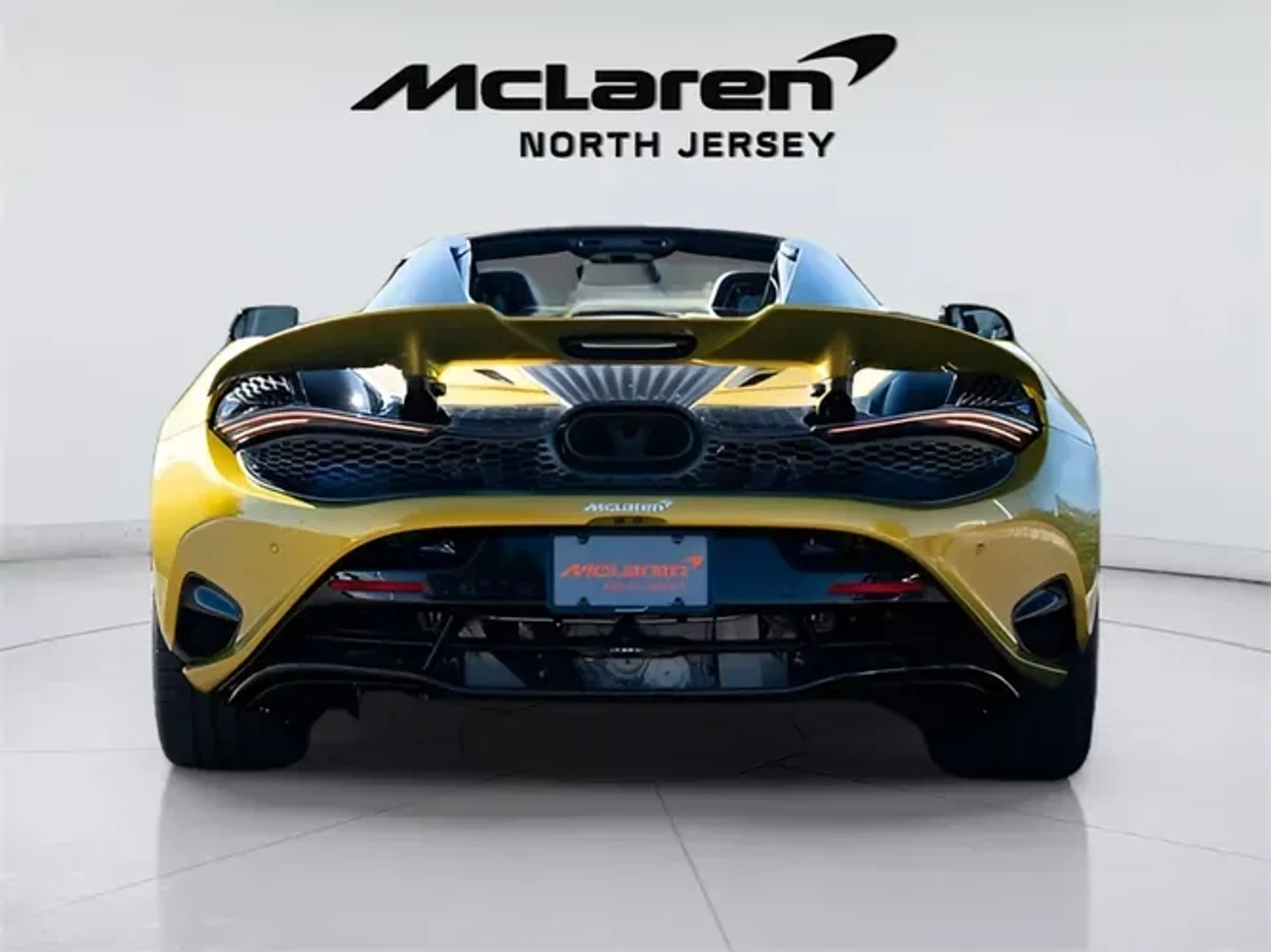 mph020_1552004252_Qv_Tf7d33_IC_0y_Dre_U_med_fbf20658a4