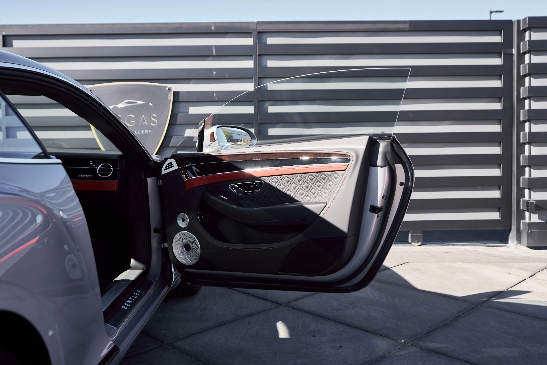 mph020_1552442755_Used_2023_Bentley_Continental_GT_Azure_1764903563_599d130b29