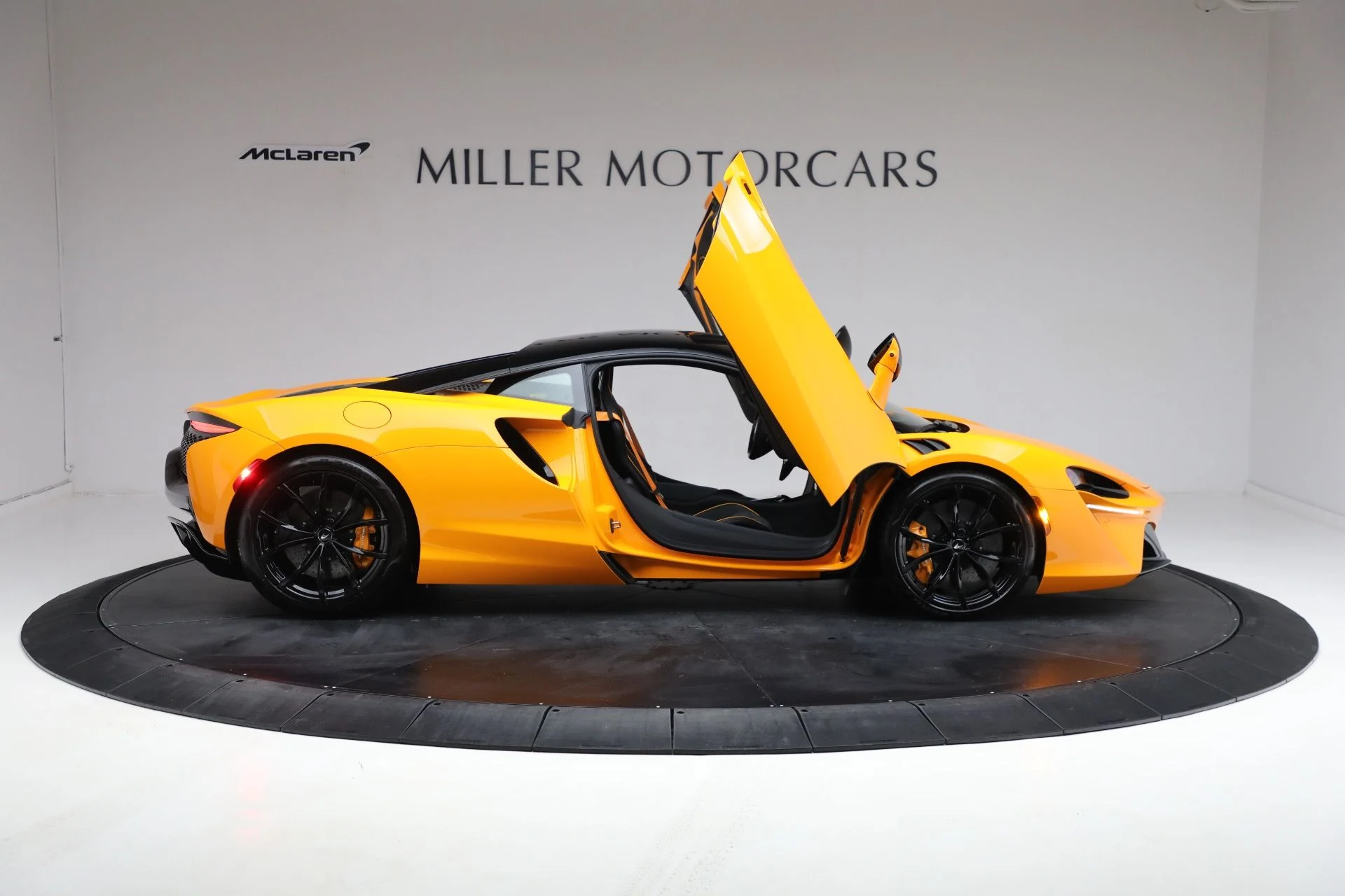 mph020_1553834292_Used_2024_Mc_Laren_Artura_Performance_daaa88e99c