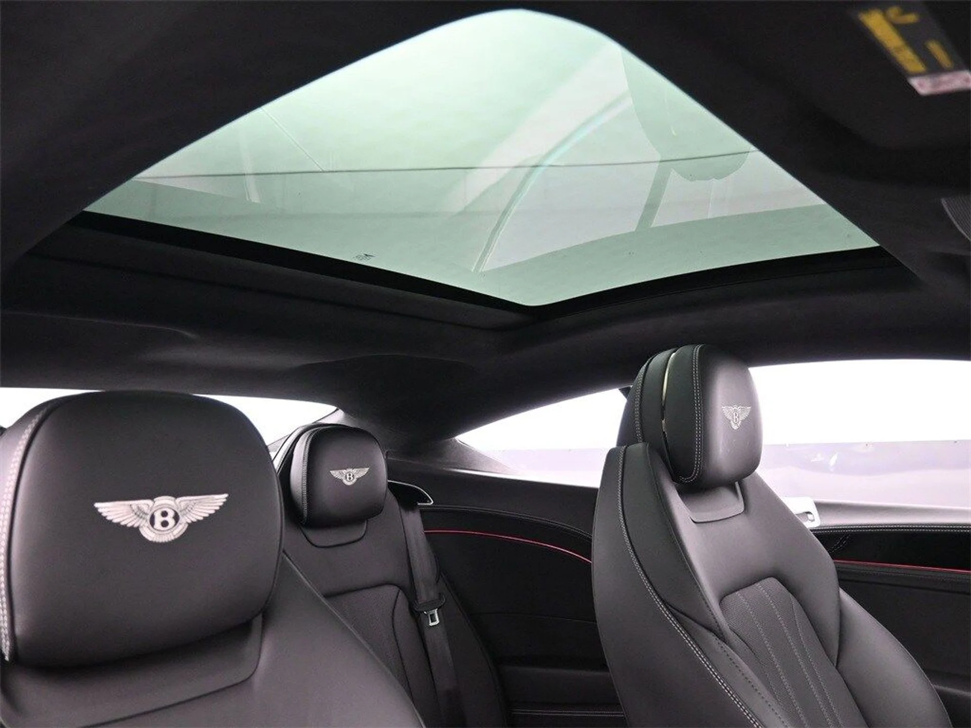 mph020_1561504626_35c27fd1459bd8f46d65672bffeb6030x_56439e0641