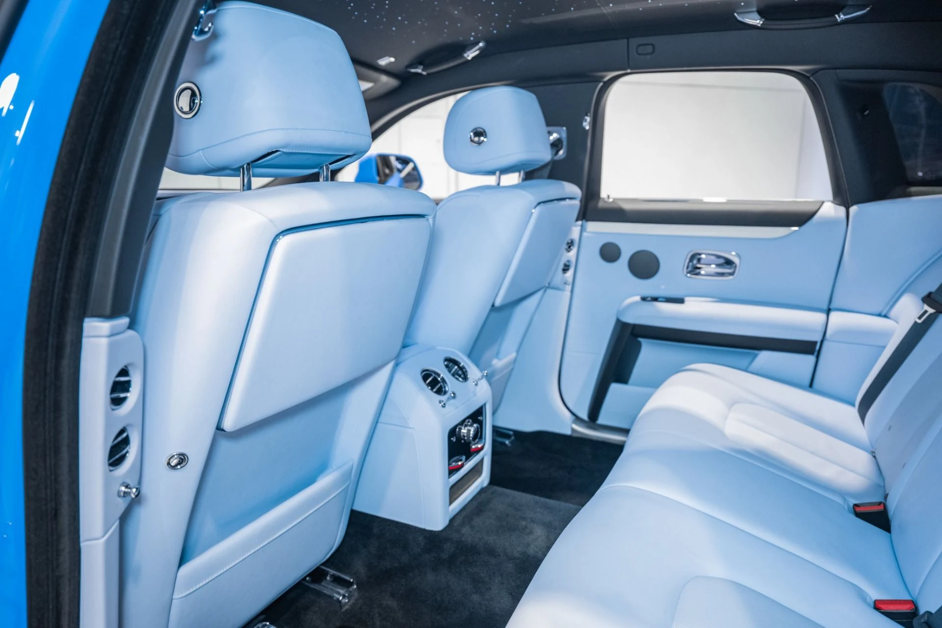 mph020_1562883842_Used_2023_Rolls_Royce_Ghost_1773457050_0e8c99ed4e