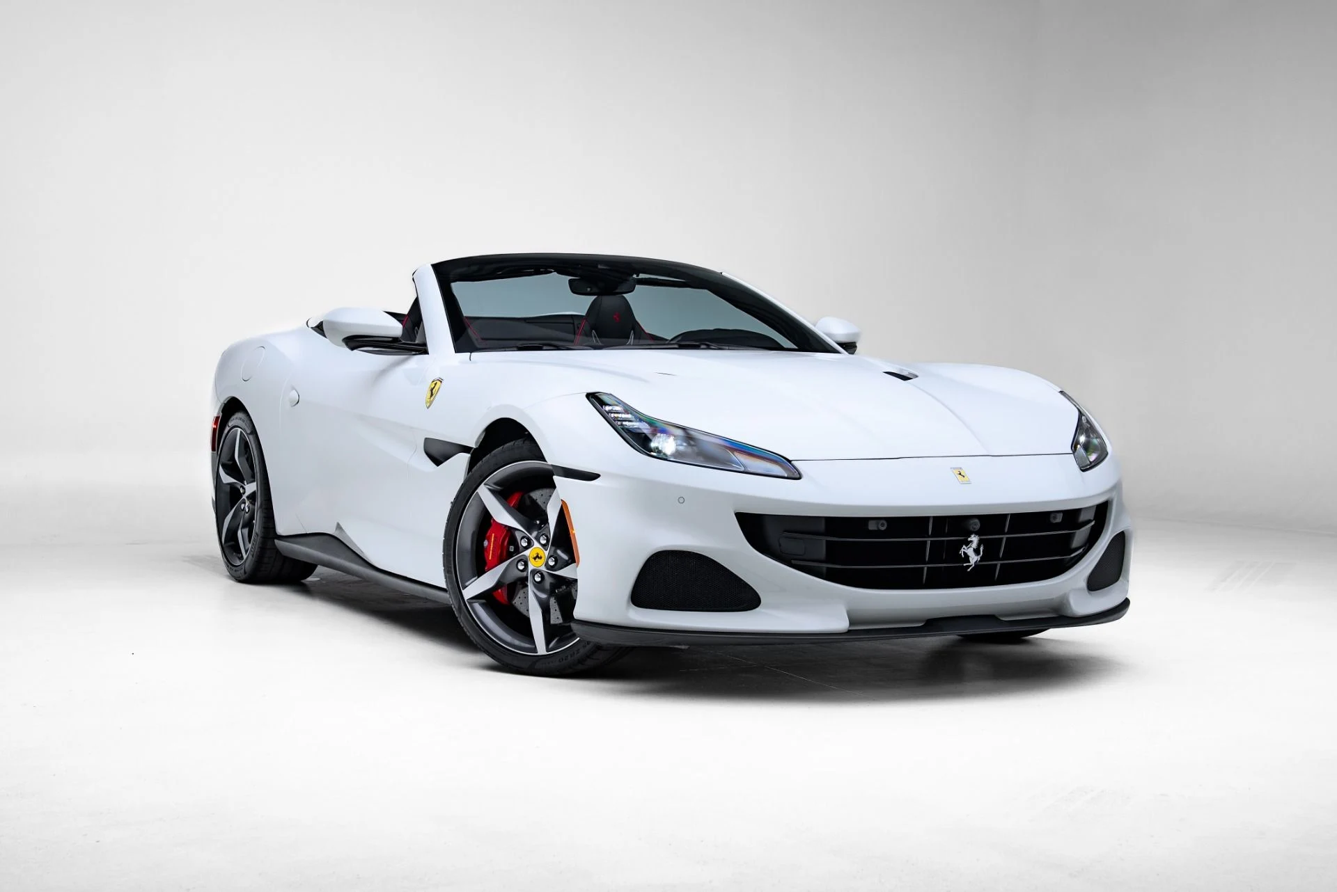 mph020_1567918944_Used_2022_Ferrari_Portofino_M_1773357506_4e1b37ef7e