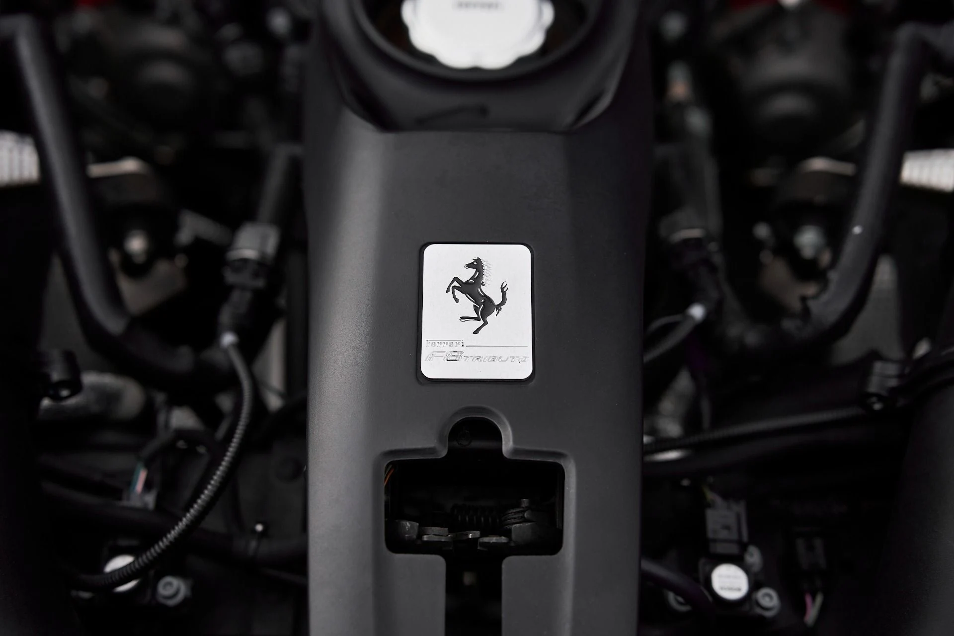 mph020_1568639864_Used_2020_Ferrari_F8_Tributo_Base_1761597625_bfb30983e3