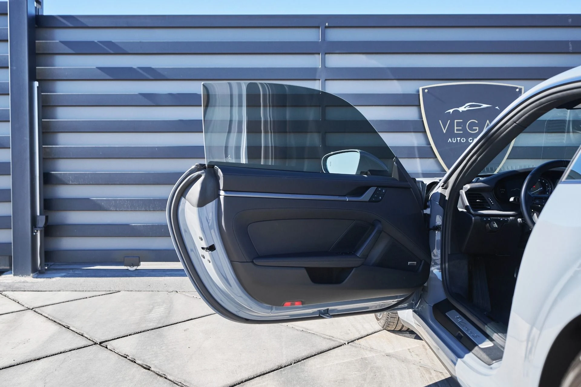 mph020_1570242252_Used_2024_Porsche_911_Carrera_S_1763676106_acb6aea44f