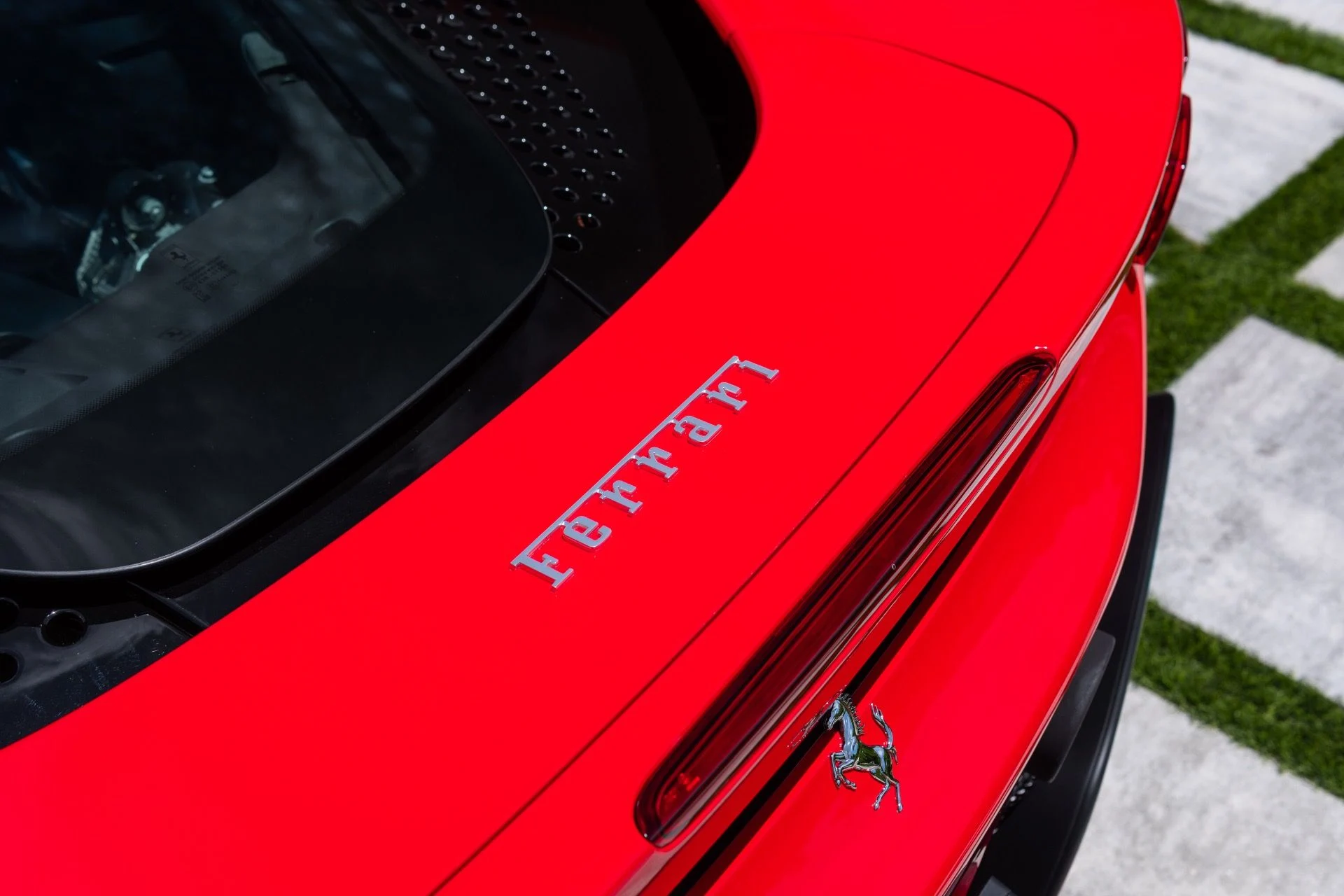 mph020_1571293463_Used_2025_Ferrari_SF_90_Spider_1779242340_974a367bab