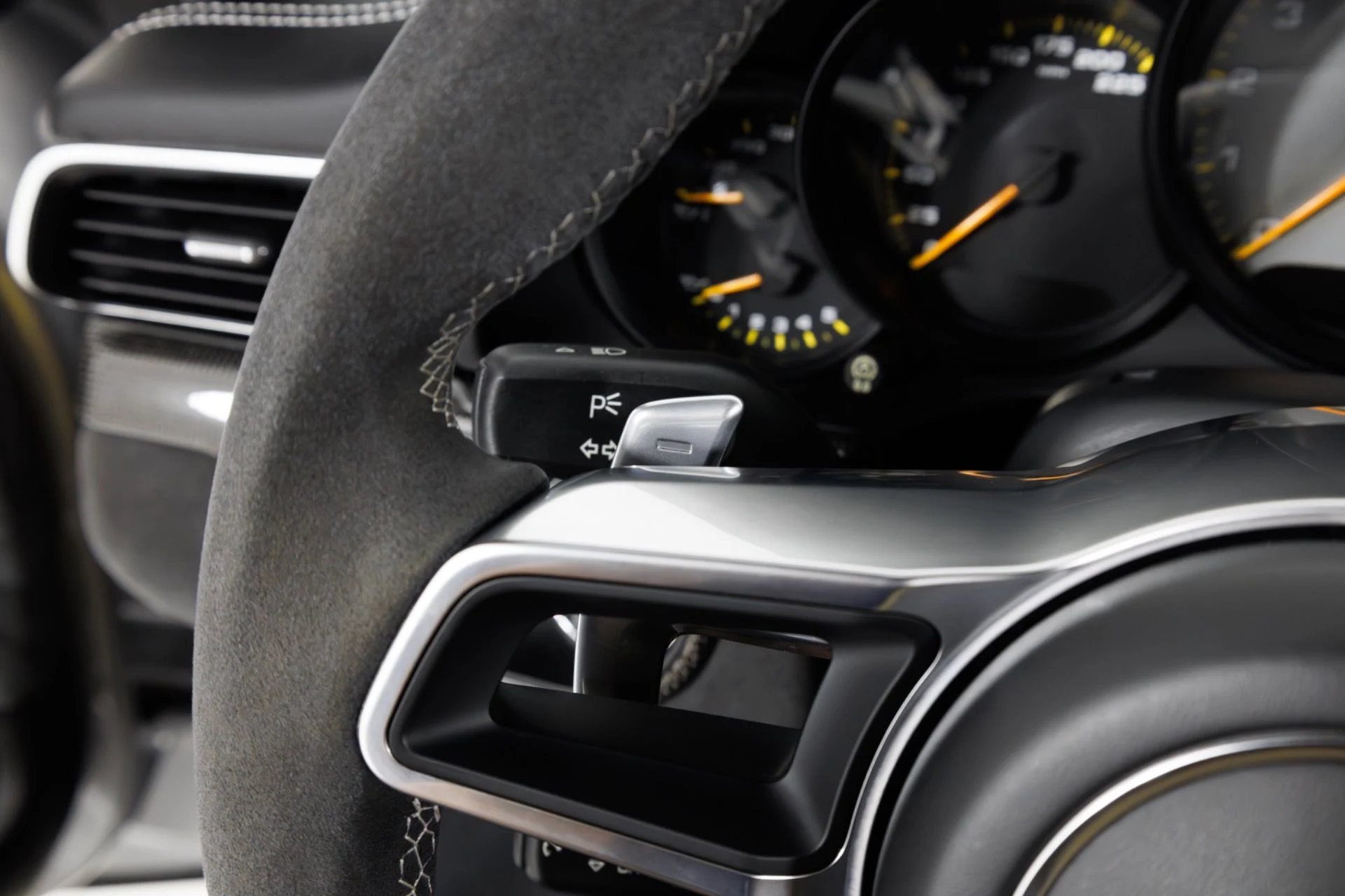 mph020_1573872776_Used_2016_Porsche_911_GT_3_RS_1782496708_ec1062b270