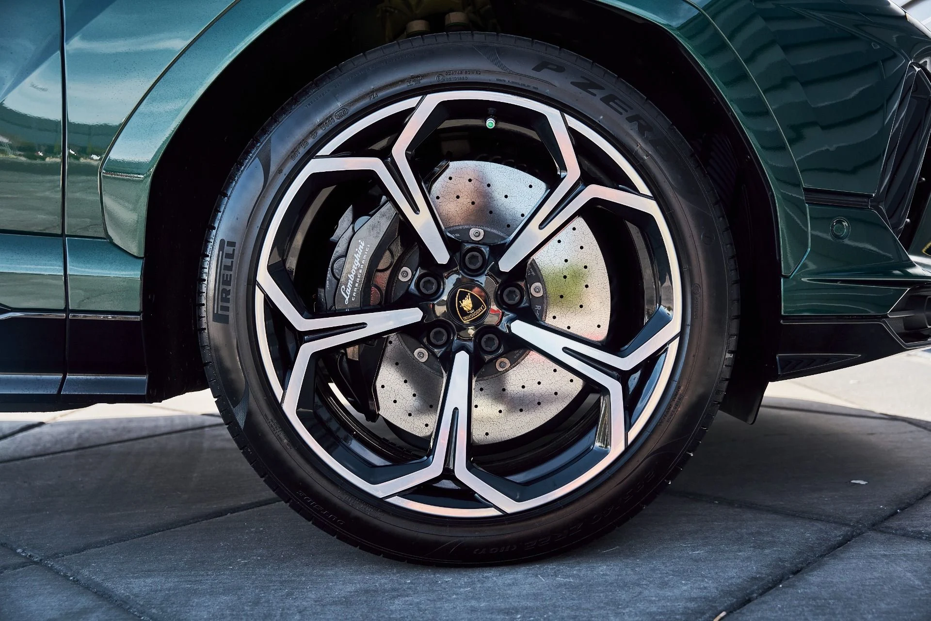 mph020_1575424165_Used_2023_Lamborghini_Urus_S_1771891285_a41ec5fae1