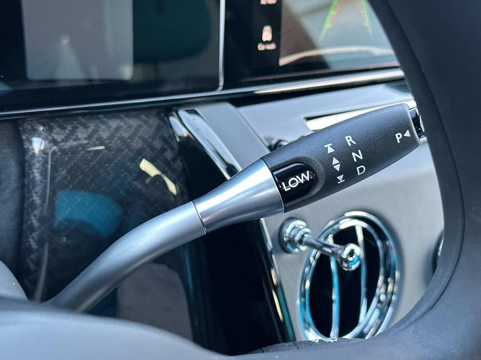 mph020_1575645598_New_2026_Rolls_Royce_Black_Badge_Cullinan_1765013311_0589716228