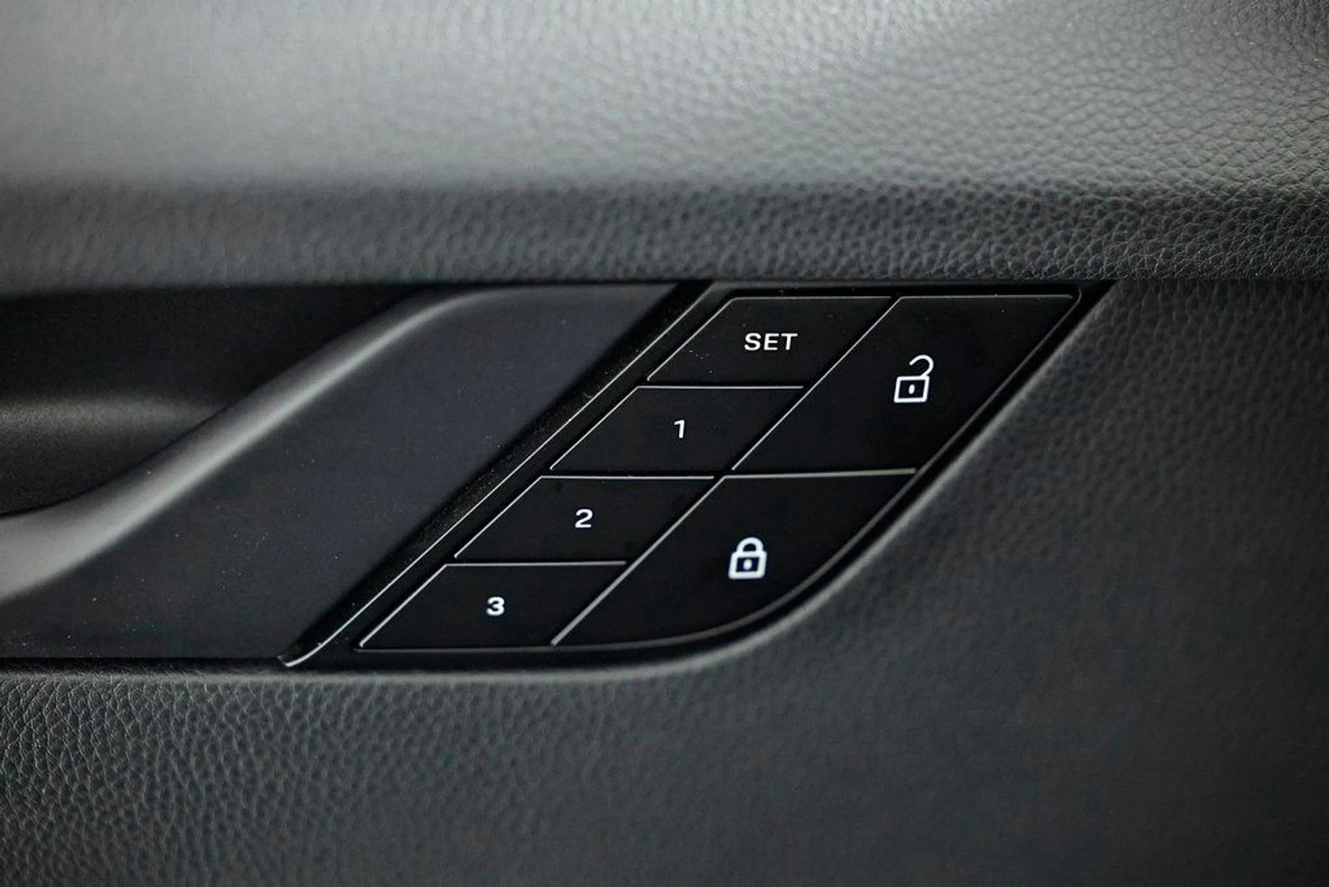 mph020_1576347368_073b7c3796f98f482646fb91730529e2_039f9bb502