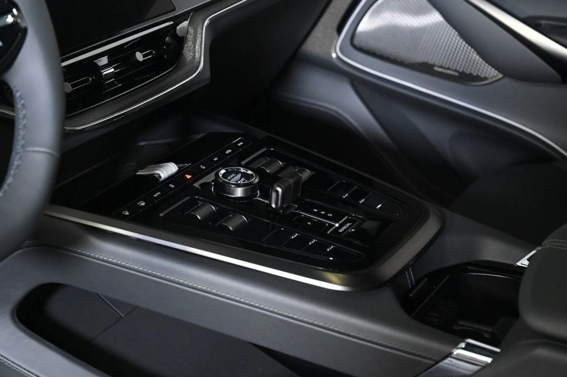mph020_1582962581_new_2026_aston_martin_dbx_sawd_11350_23000820_21_1024_f13c563ce4