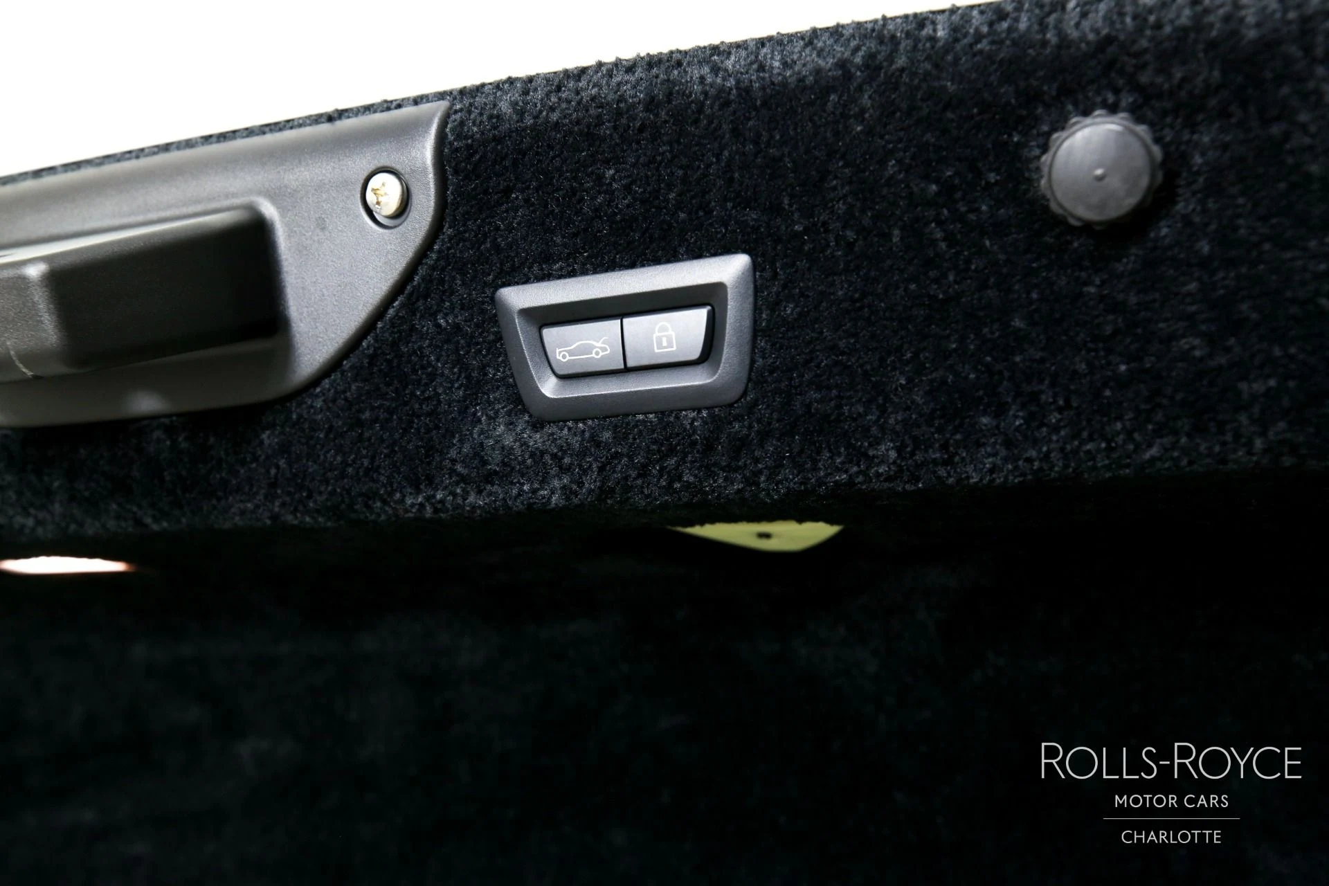 mph020_1583928970_Used_2020_Rolls_Royce_Dawn_1775592549_05160642b1