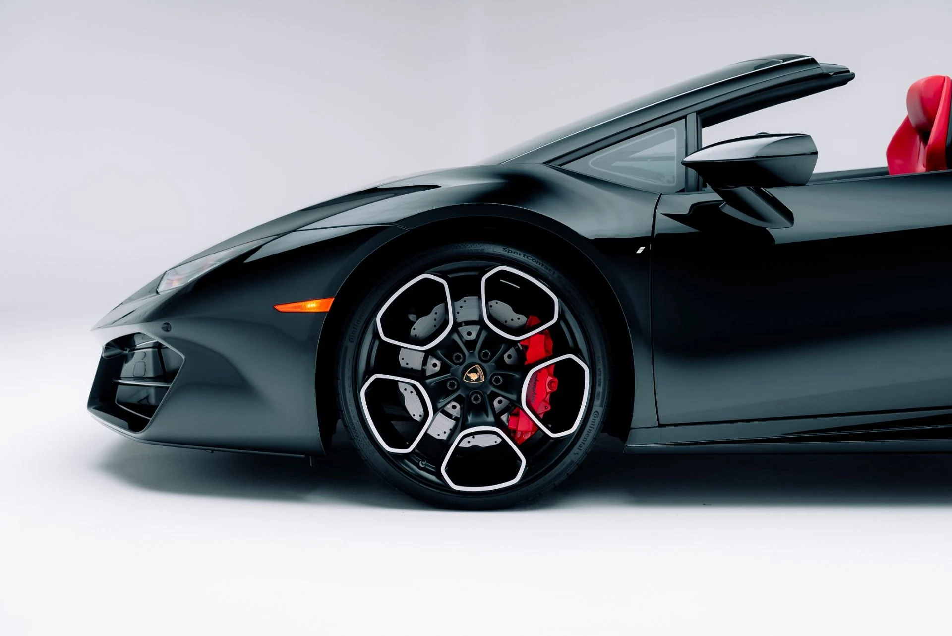 mph020_1590716017_Used_2019_Lamborghini_Huracan_LP_580_2_Spyder_1763507934_8bfaff681a