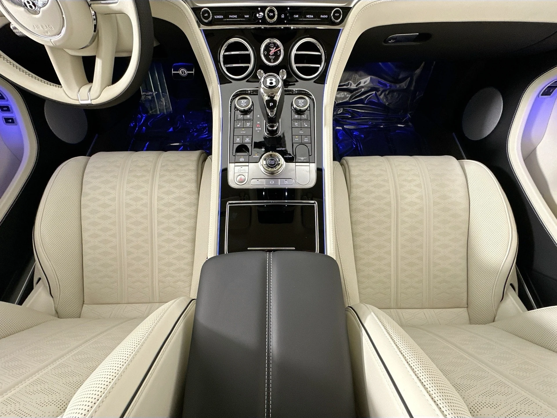 mph020_1592018468_21_4c439727e9