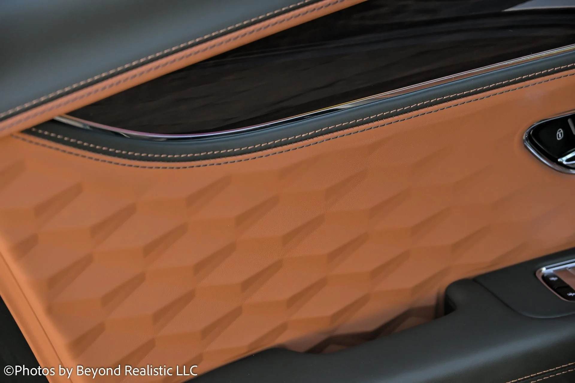 mph020_1598019414_Used_2025_Bentley_Flying_Spur_Speed_First_Edition_Specification_1761724533_3742303894