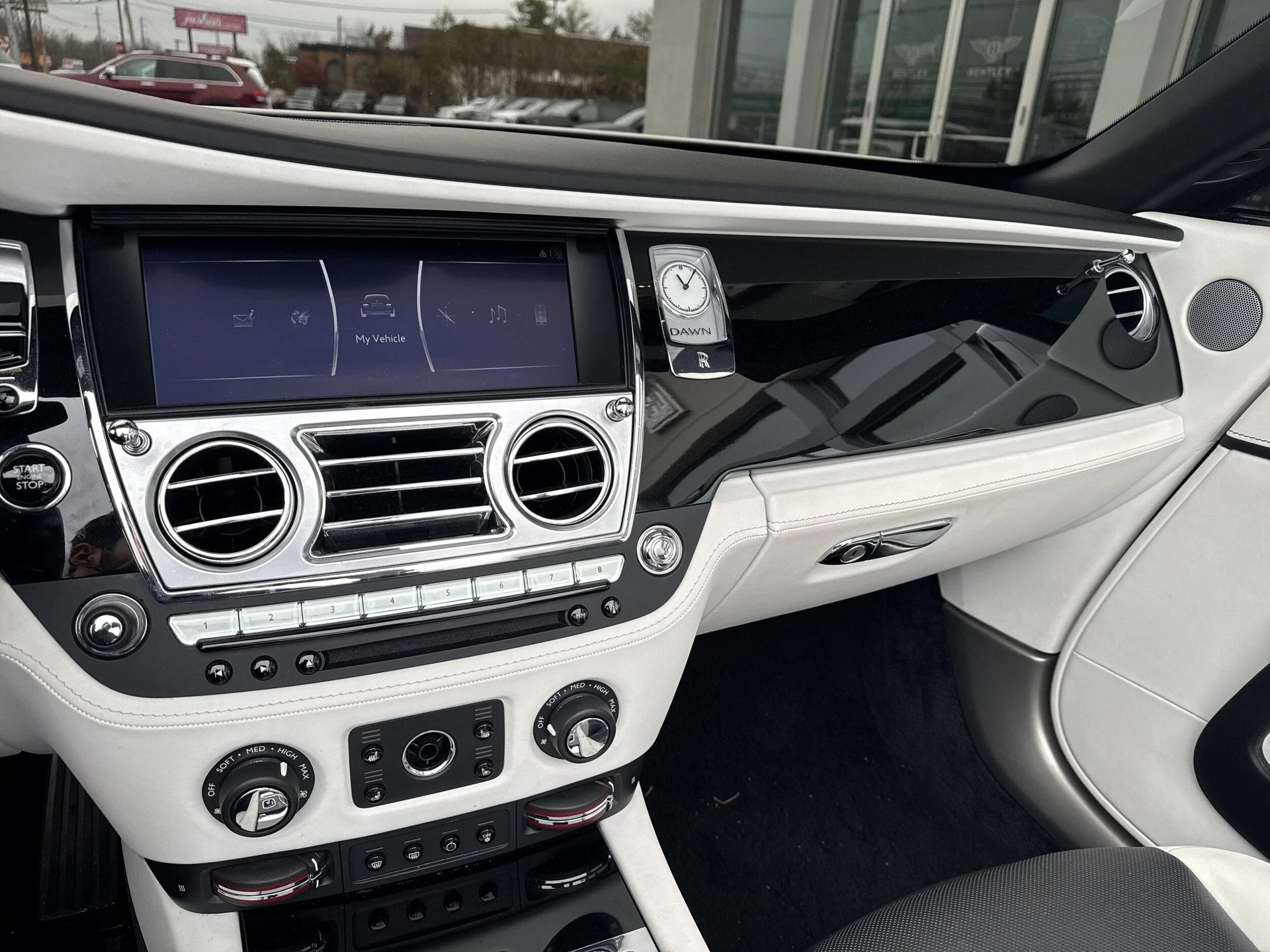 mph020_1601119198_d7e2d099f2b78ff7ec708a26224ea886x_8e456c9555