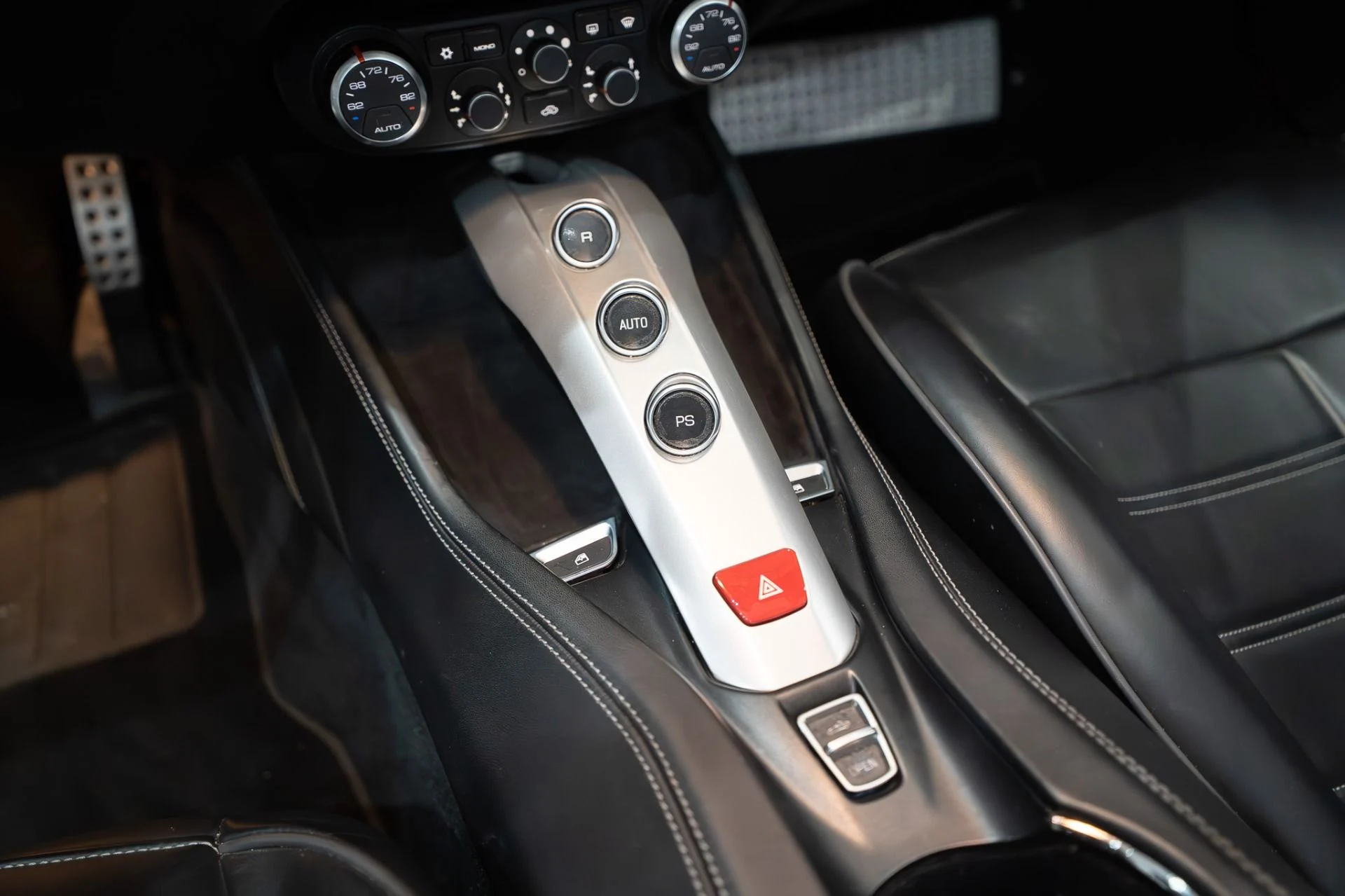 mph020_1601801076_13472_p21_l_17e418f81c