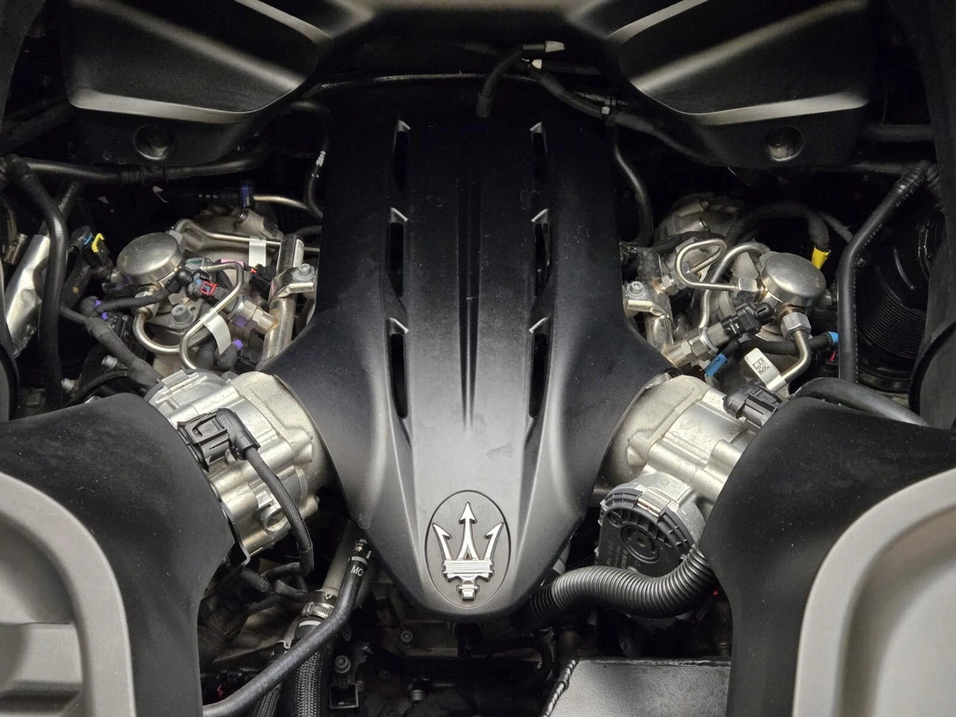 mph020_1606962618_Used_2022_Maserati_MC_20_1767077622_c95eb9695d