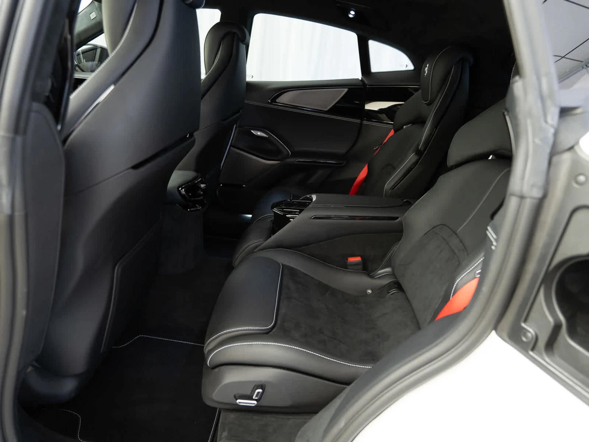 mph020_1608315239_7e176cf84ffaaf8b3b178b507edcd2e3x_9bca20be5a