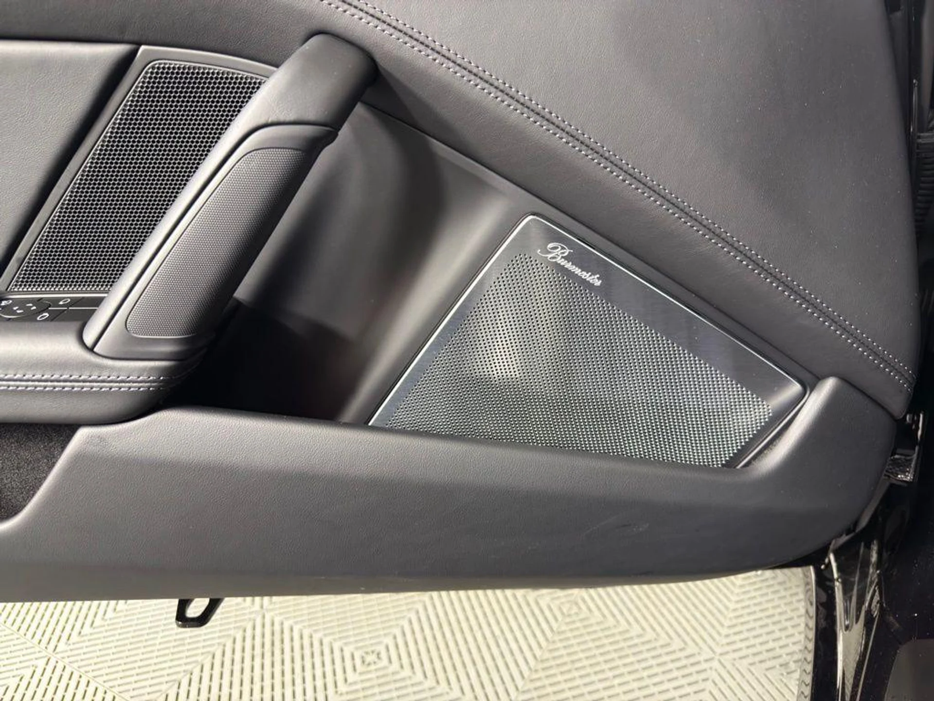 mph020_1621183467_Eu8_366q_X_Jpk_XF_Ksr7k1or_T_Dr_Cg_3823a924a7