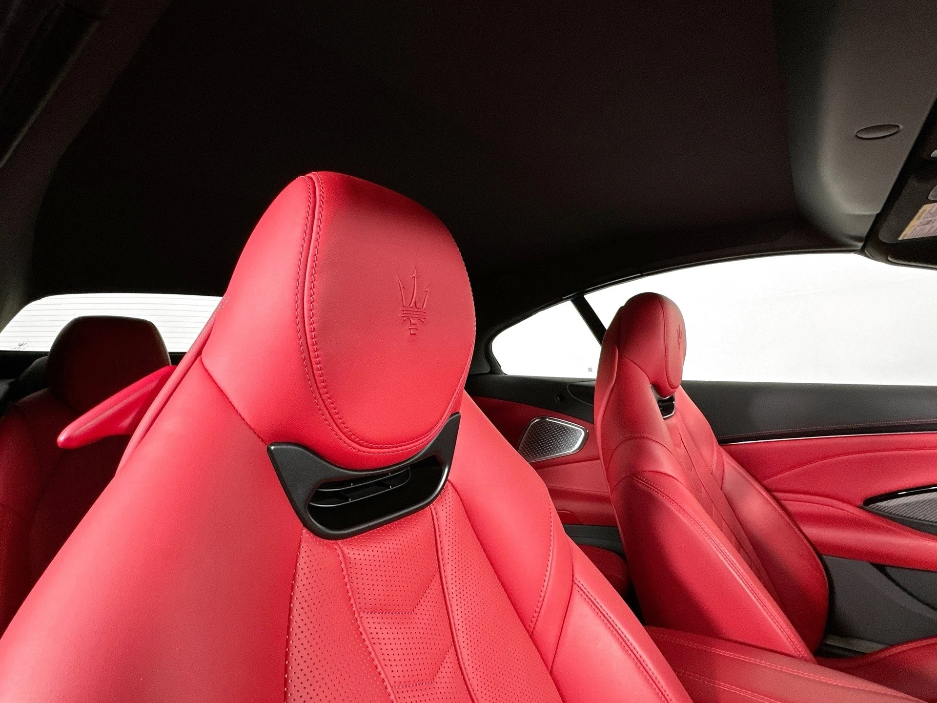 mph020_162937403_21_745894d7b8