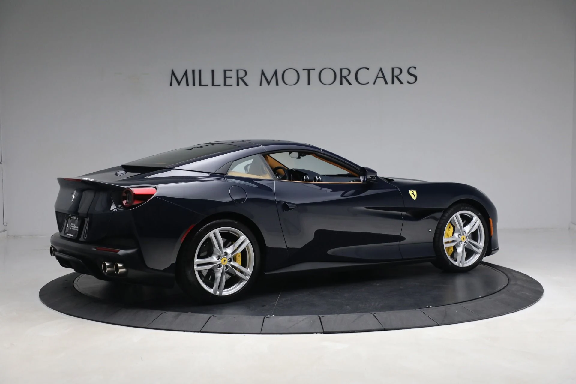 mph020_1632563989_Used_2019_Ferrari_Portofino_efbaa78dc2