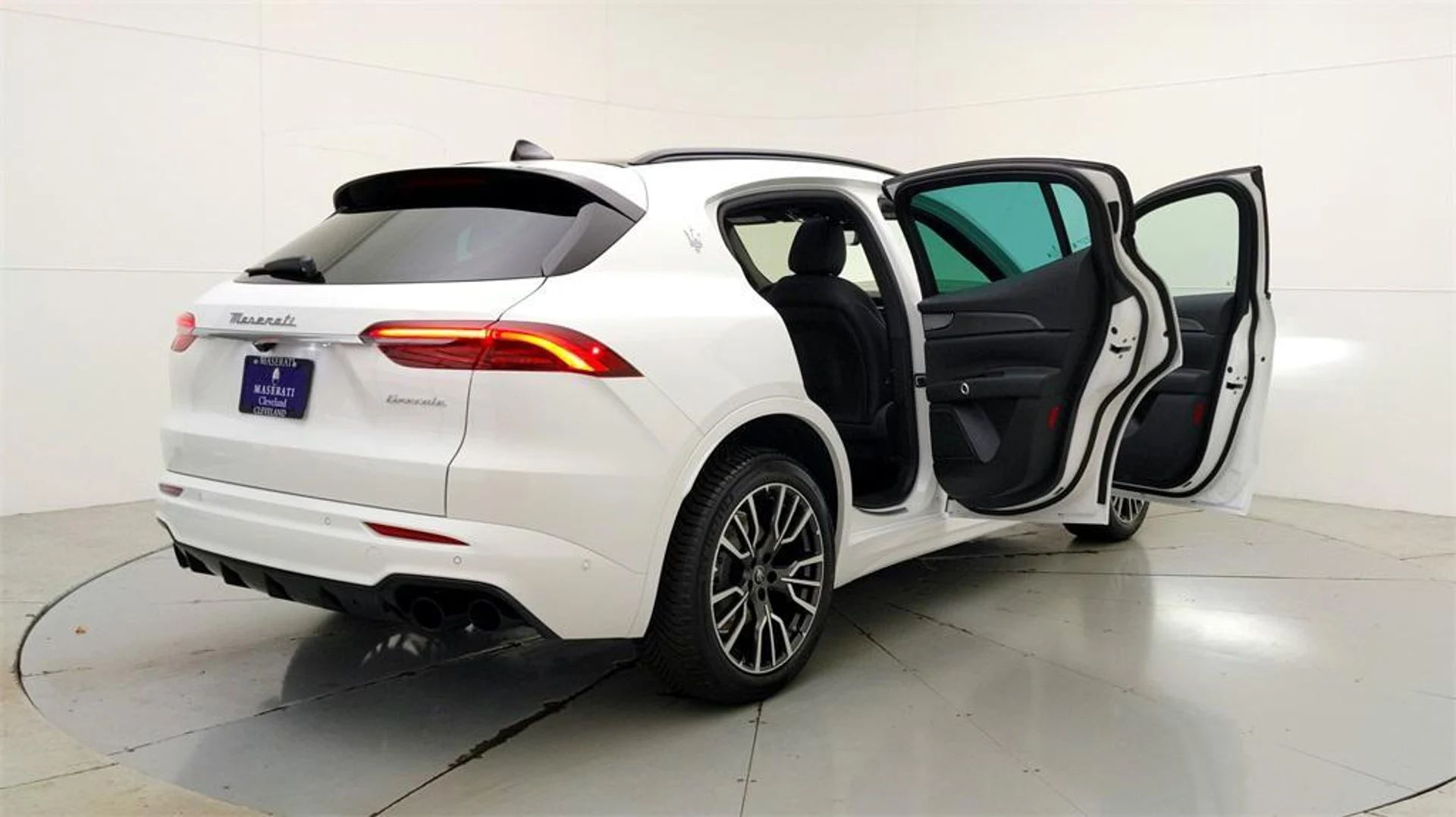 mph020_1634727133_dk8c58u5s_T_Na_Qvg_Vt6s_O6_V05z_Q4_33b56d64ce