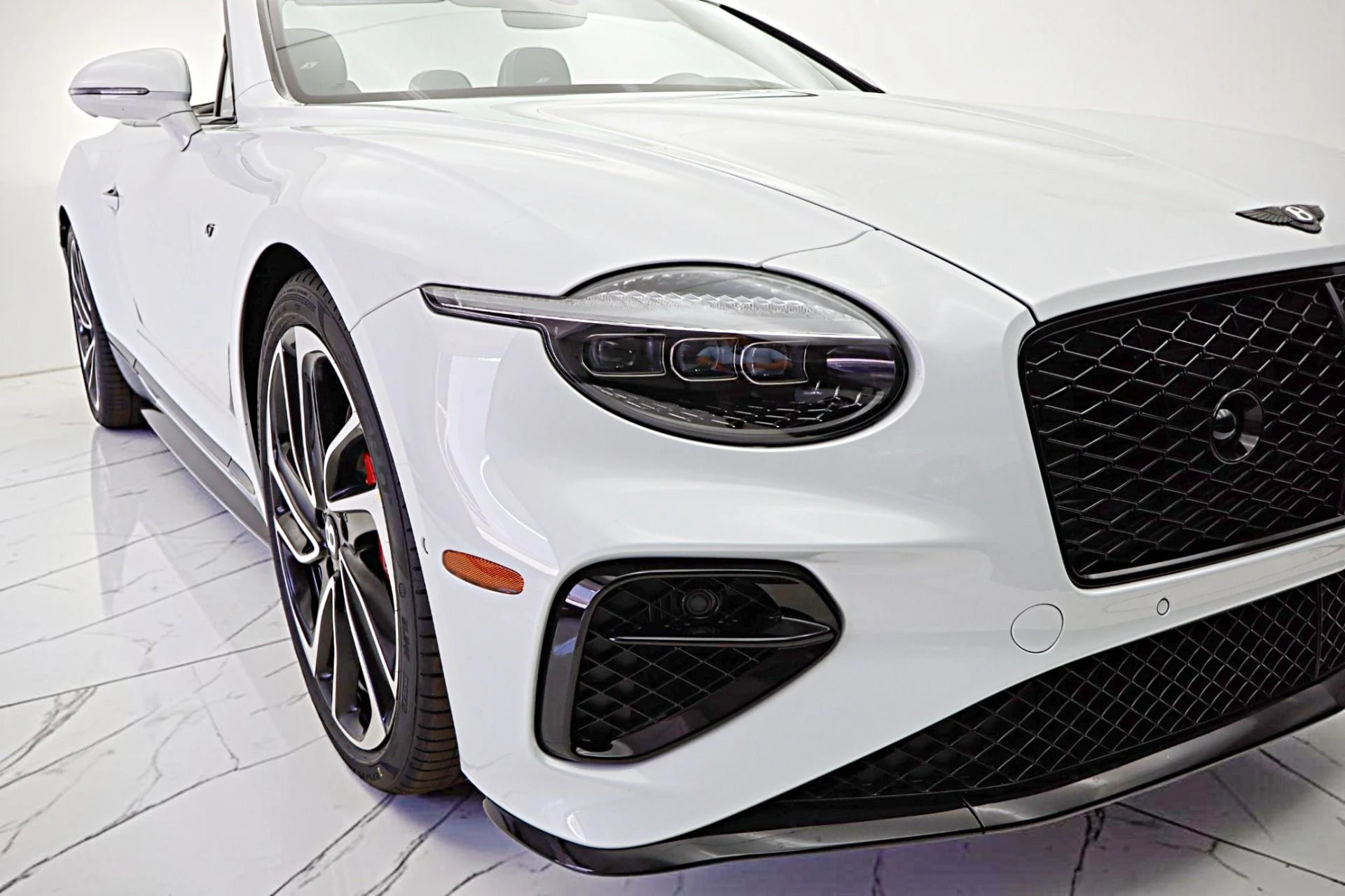 mph020_1636543888_New_2026_Bentley_Continental_GTC_S_bb10dbc4db