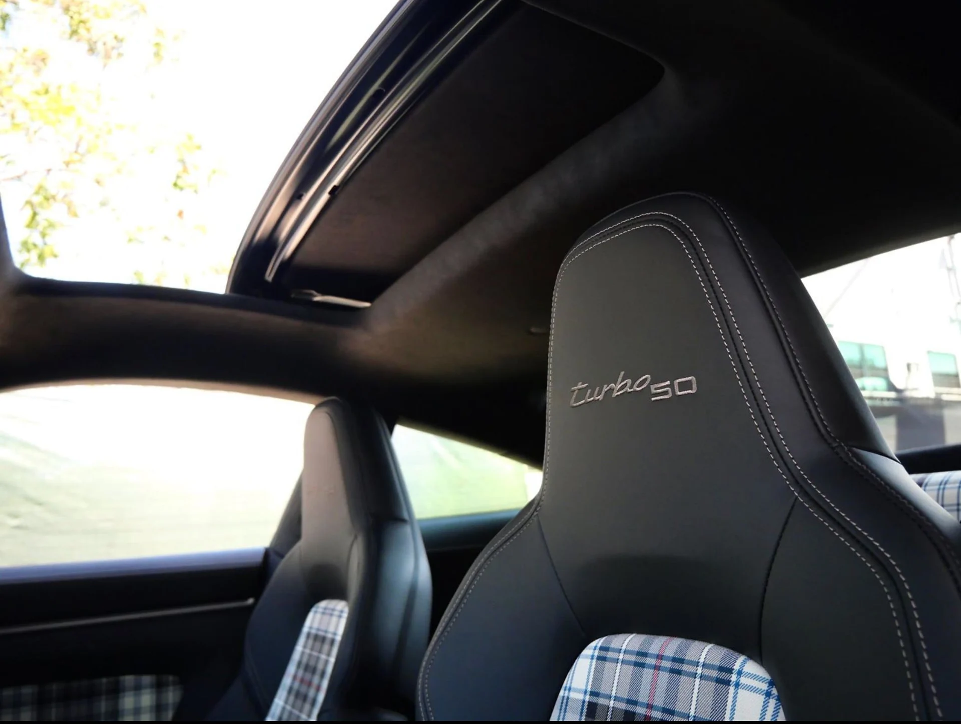 mph020_1637911495_8885f1da8f3b4076bf996f41712ab2c8_c920353893