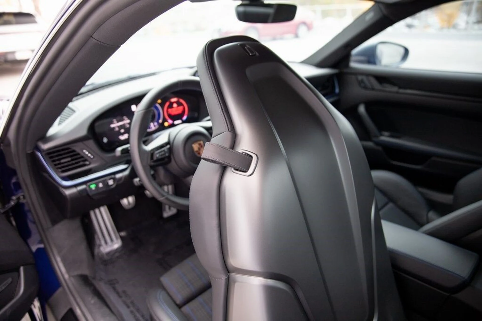 mph020_1639697309_b9cde588da2bea3b5b17c1869070378fx_2e58cea1c3