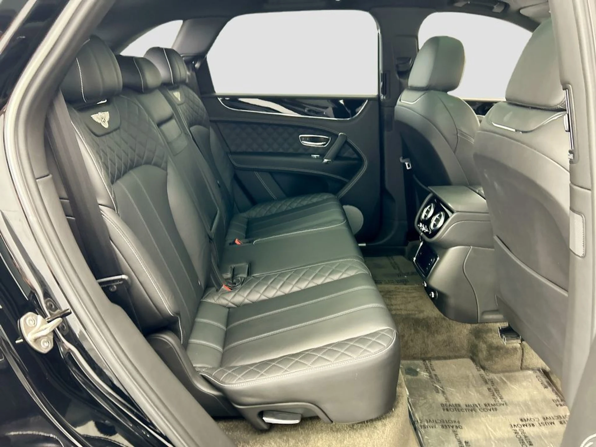 mph020_1649171885_used_2017_bentley_bentayga_w12firsteditionawd_8119_22988932_21_1024_29ba96a875