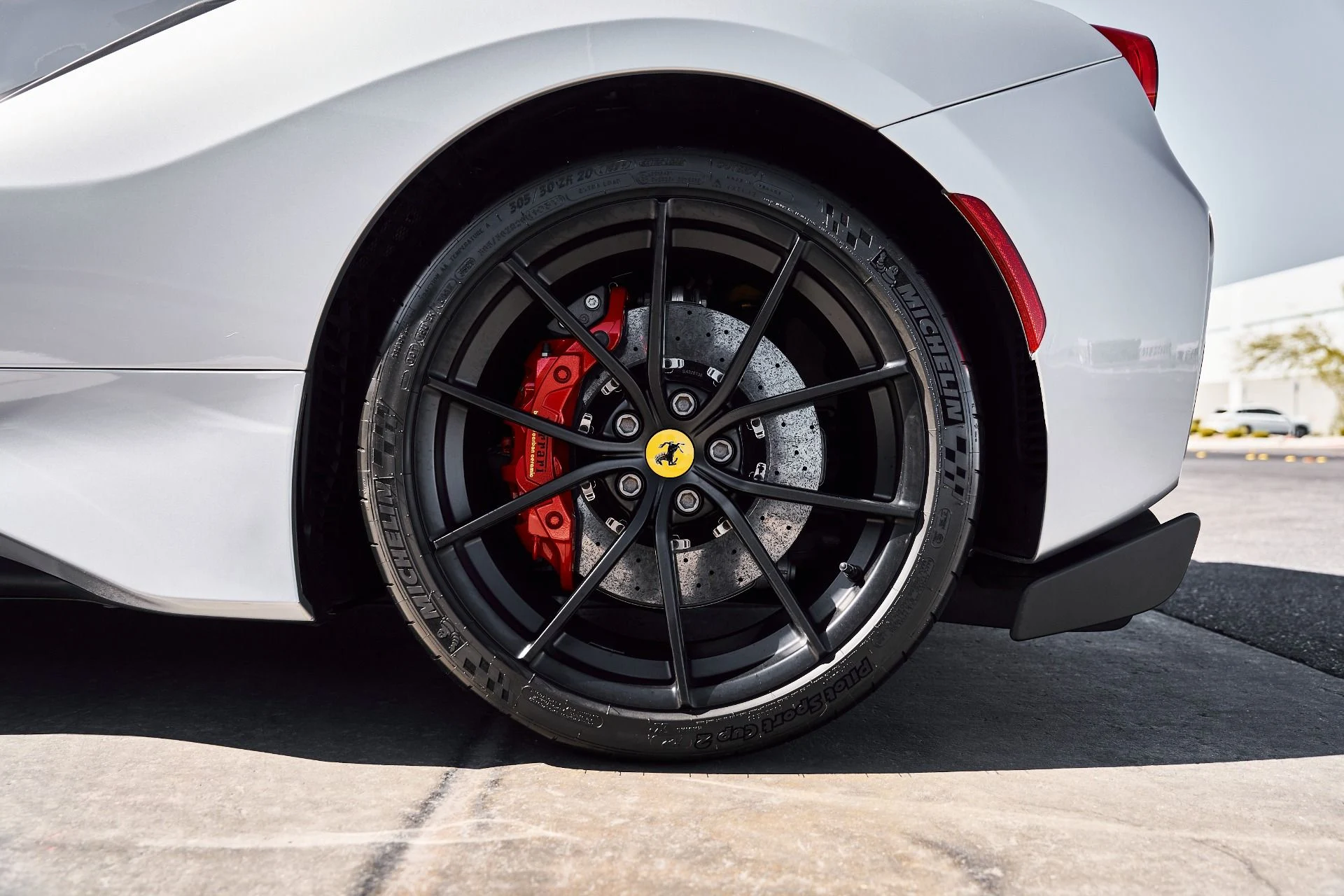 mph020_1654075378_Used_2020_Ferrari_488_Pista_Base_1780421227_d5cad63d92