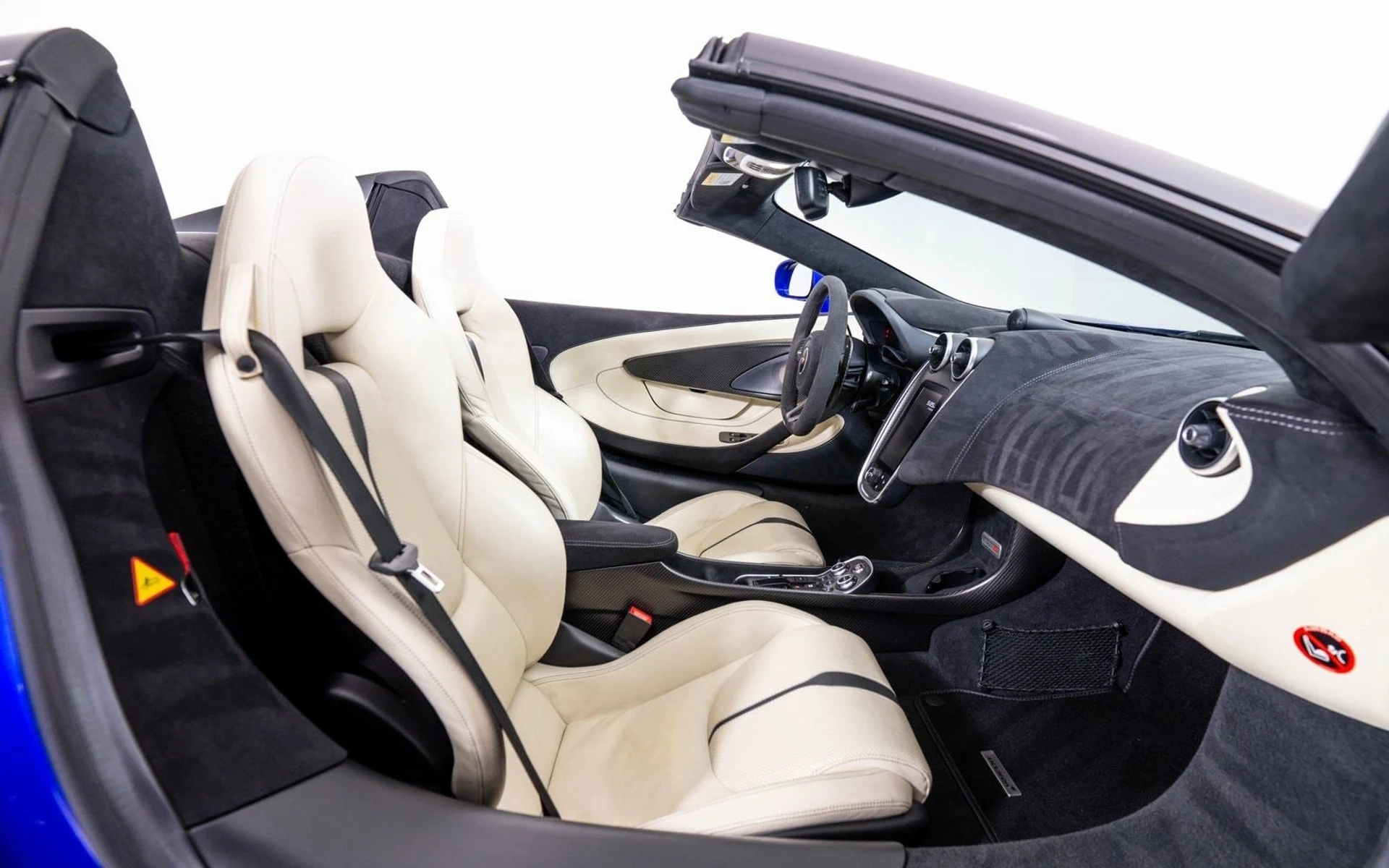 mph020_1655436094_29e57f25a21da47dc76e051ed0ff4ce6x_ee22032b3f