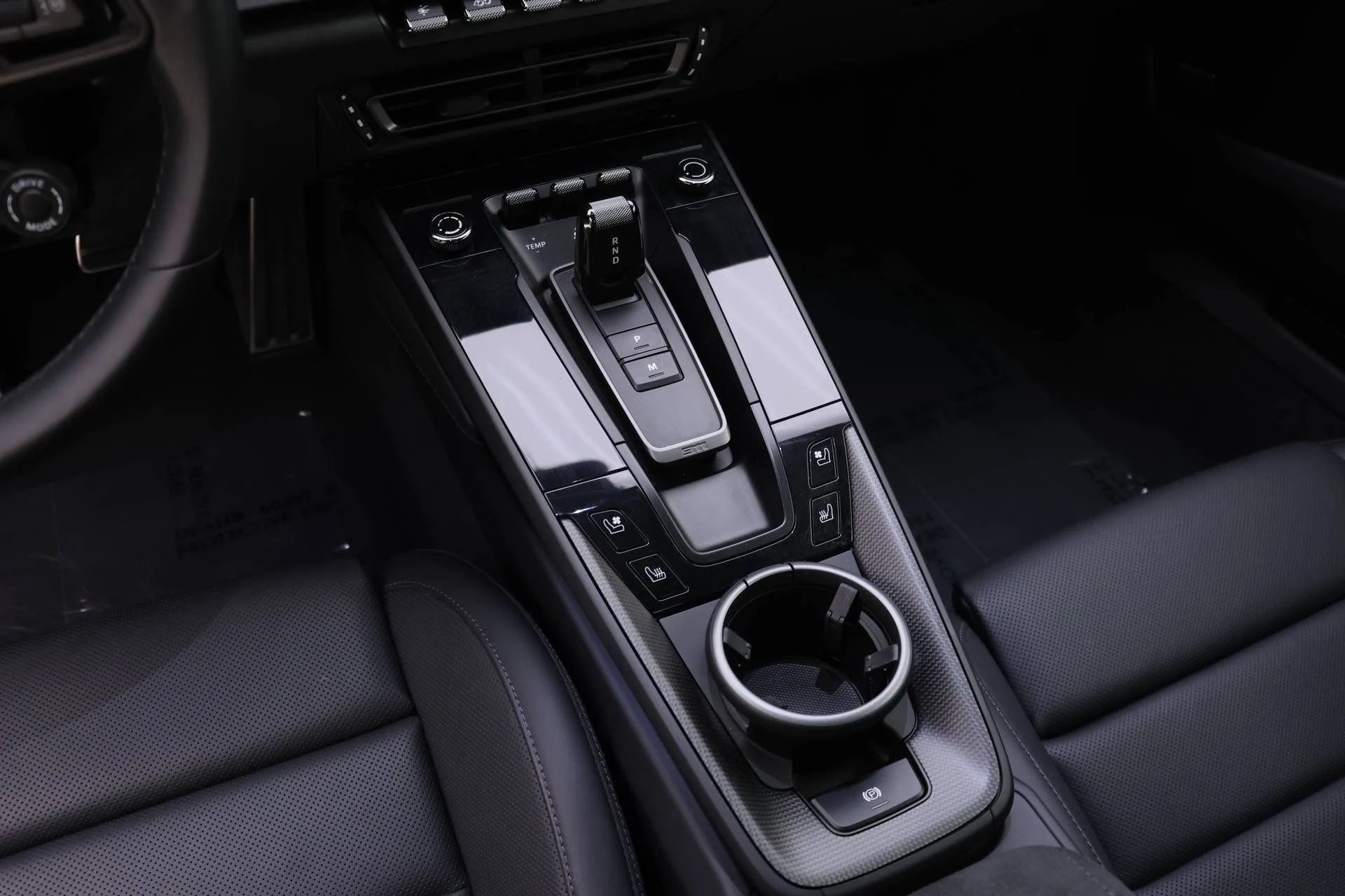 mph020_165761973_42ec9571a47c3db77787f661cf8d9f9c_38169f19f5