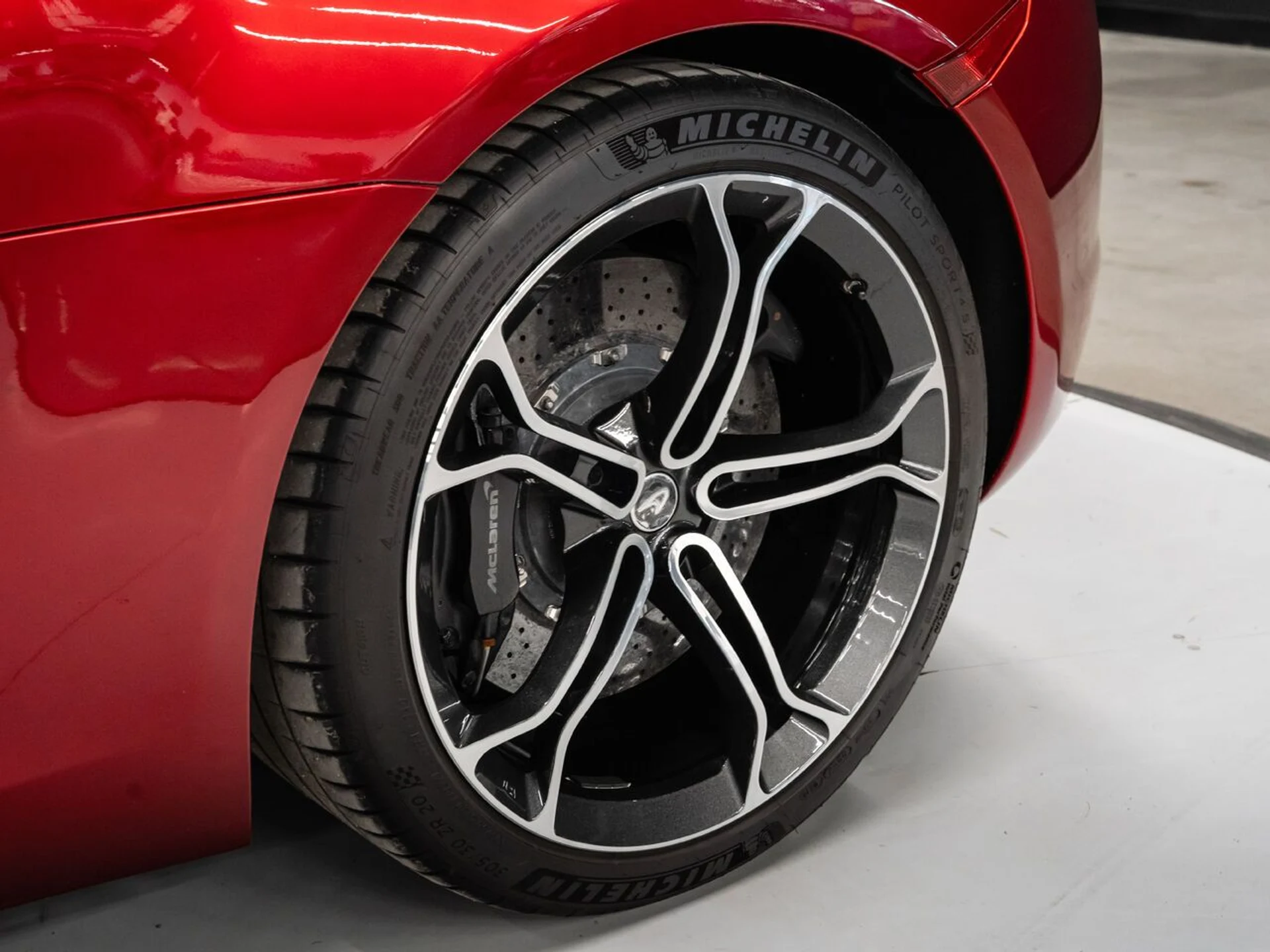 mph020_1663739879_mclaren_mp4_12c_2014_35d615fdf5