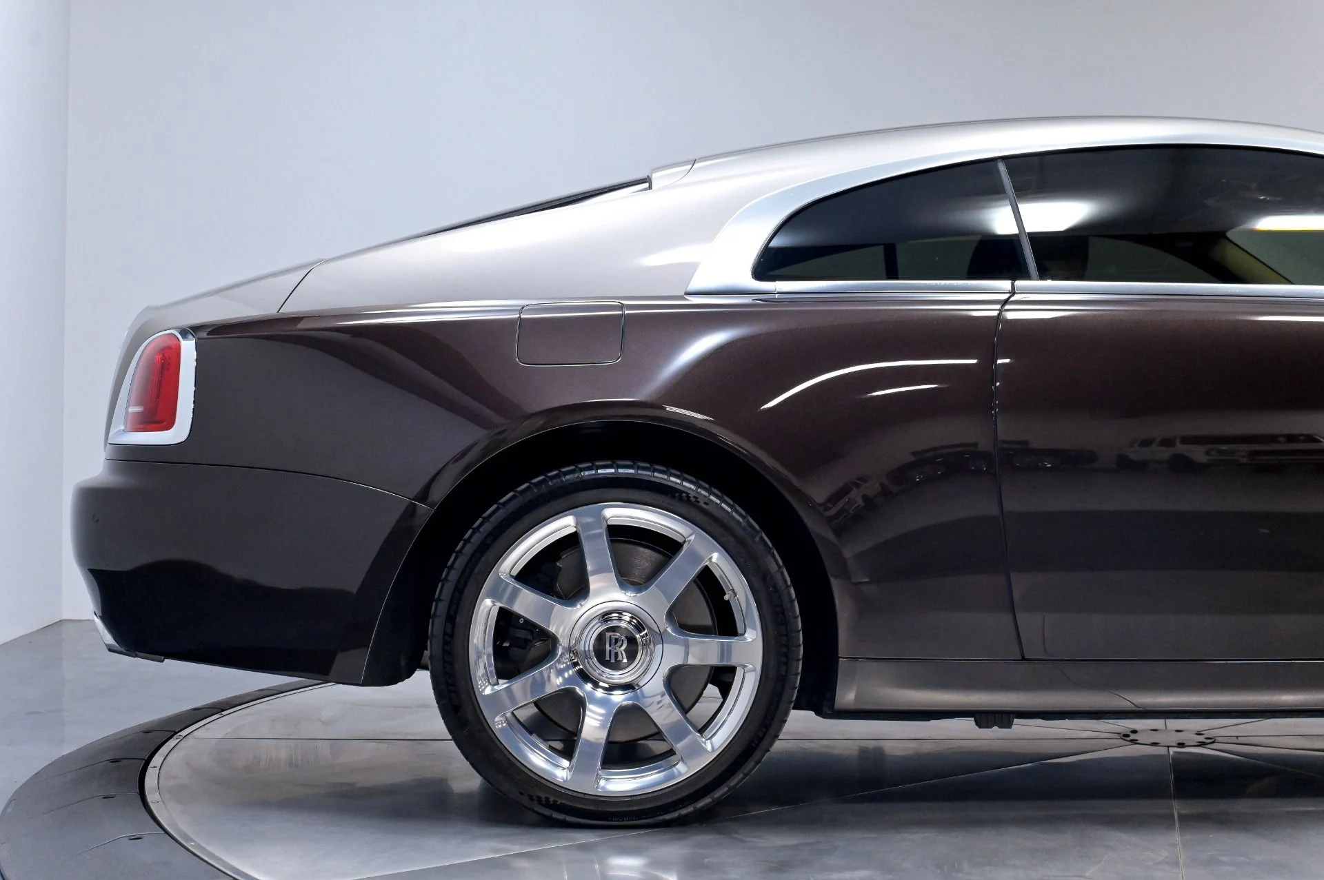 mph020_1665513195_Used_2014_Rolls_Royce_Wraith_1783020984_1d865e2baa