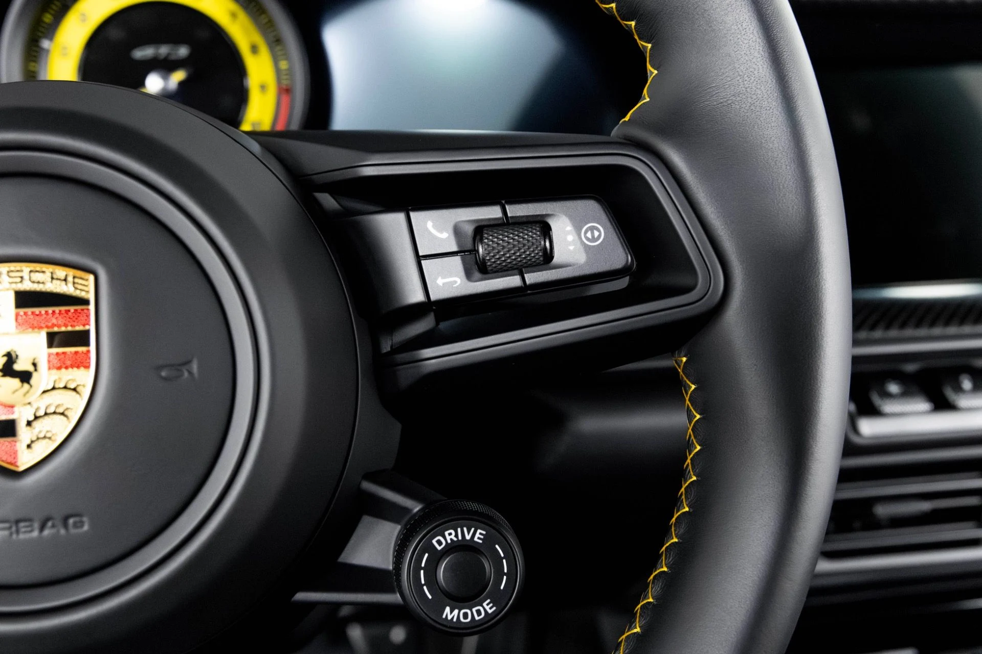 mph020_1689363798_Used_2022_Porsche_911_GT_3_Touring_1764706395_f0088c3eb1