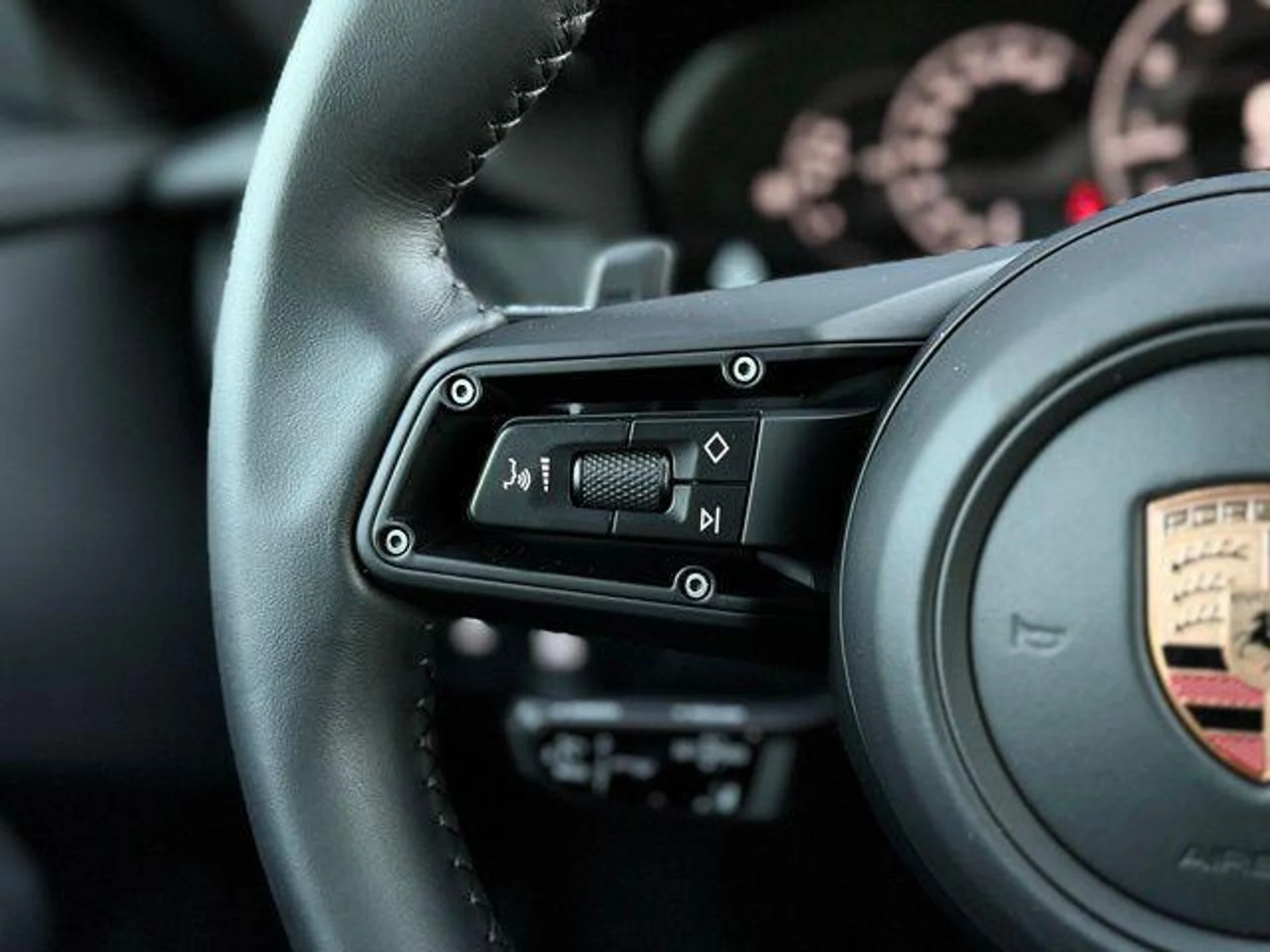 mph020_169108150_o_INX_6f2i13qh7k_I78cj_YMJJ_No_MA_1df814e141