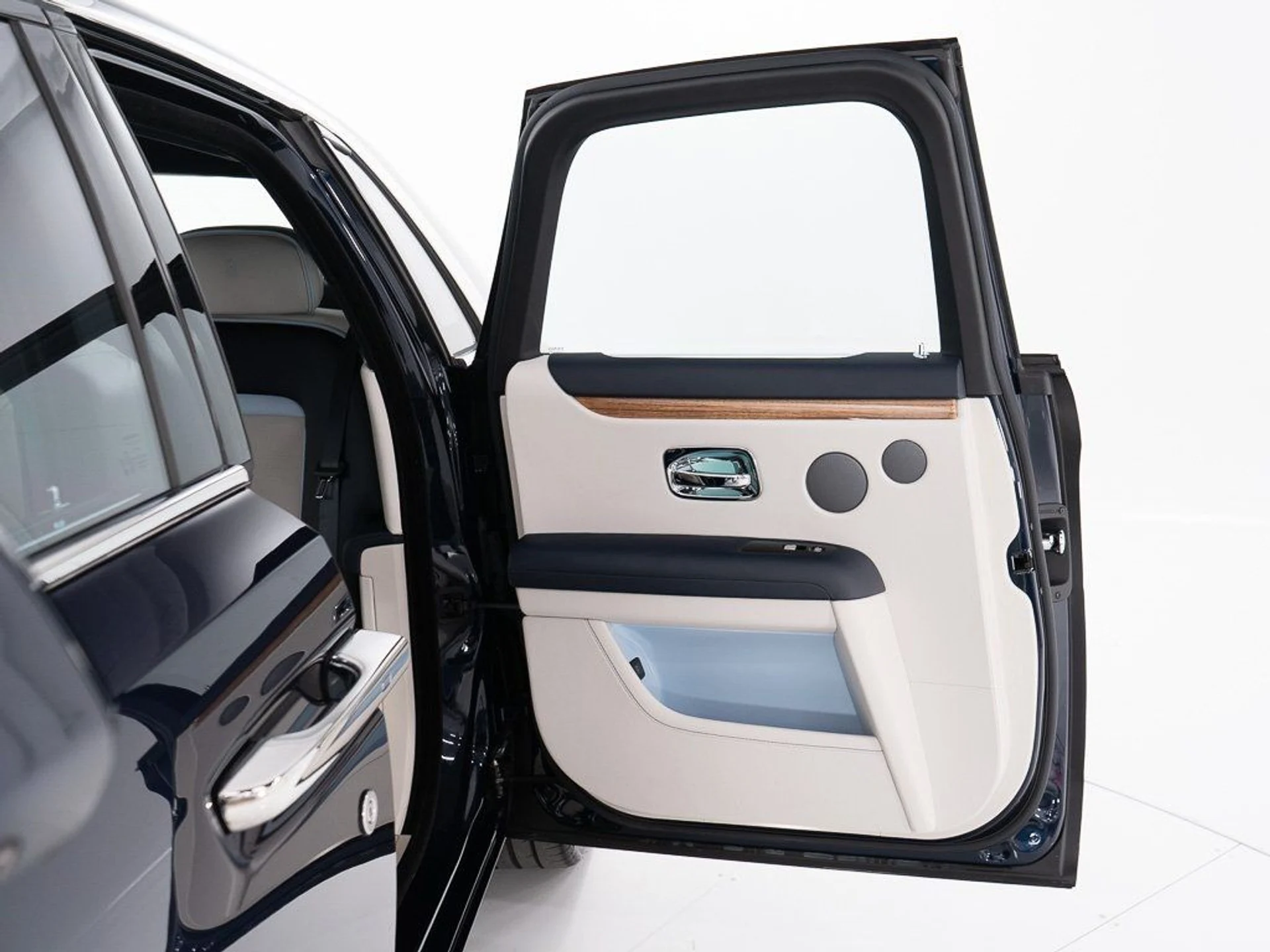 mph020_169325301_16571450760830f6a5d35c11e37b7360_1315da6632