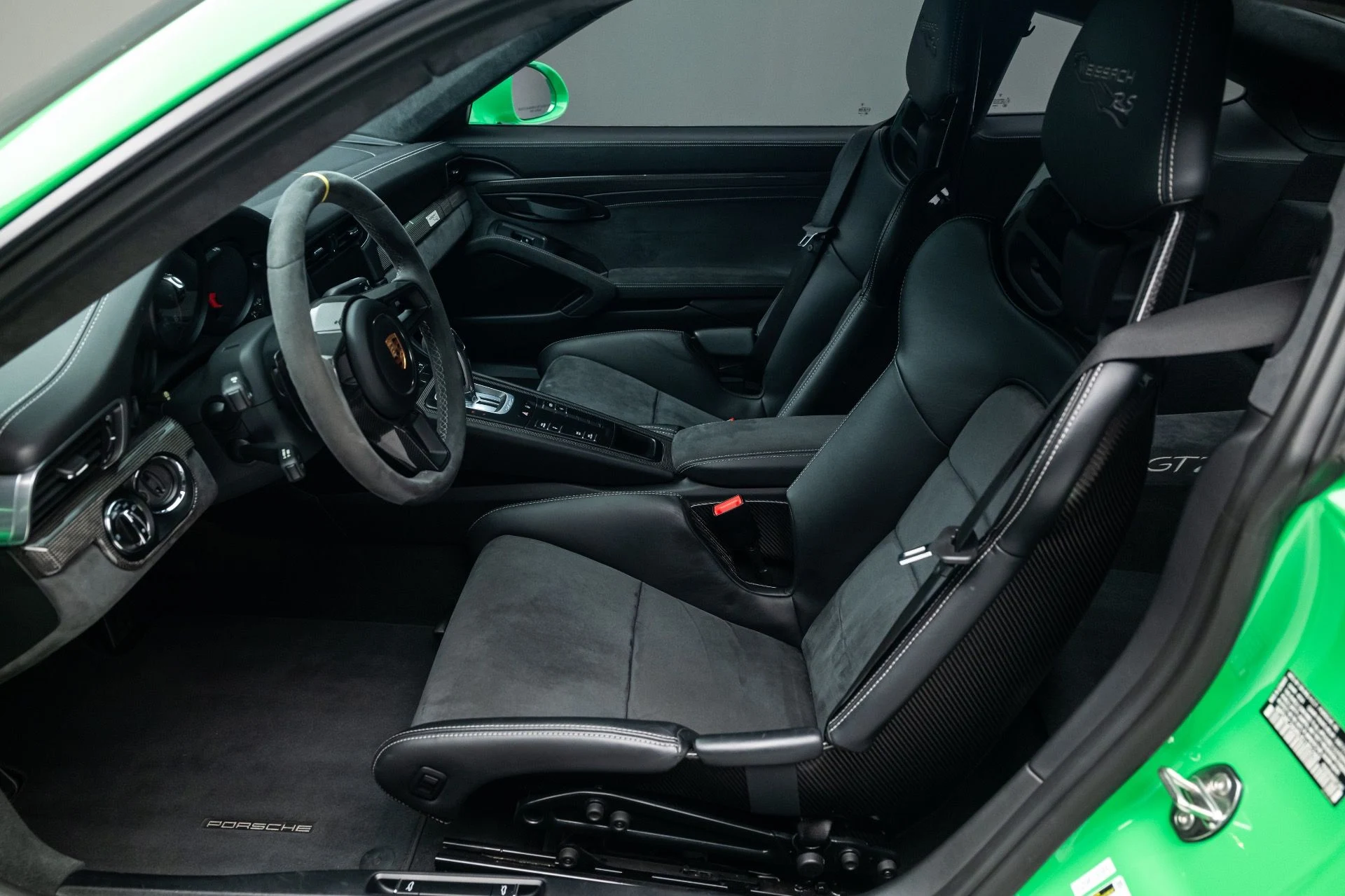 mph020_1698431694_12045_p21_l_834e46cf34