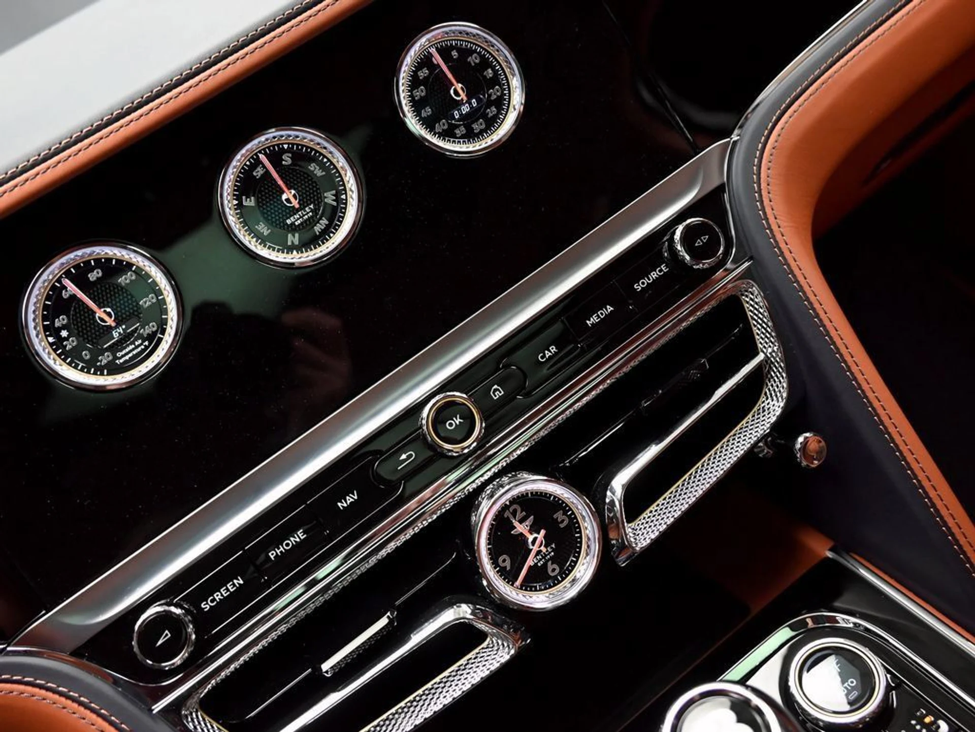 mph020_1701441728_51b0961640514aab9bb4acf636eb048e_b19d8f4d25