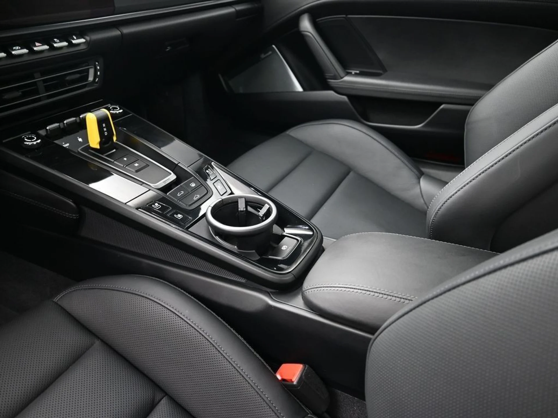 mph020_1713410982_c31ed16bd60480f047b1db6fa2f18607x_f4e81bbab3