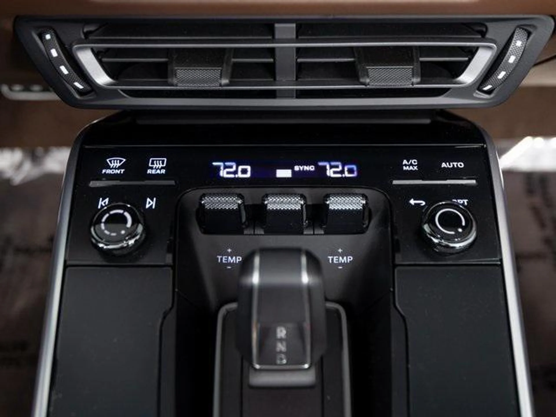 mph020_1720042695_WFU_To_U3r_H_Ix_XGX_1_0_LE_Oy_T_Sn_Zs_I_64b741ba2b