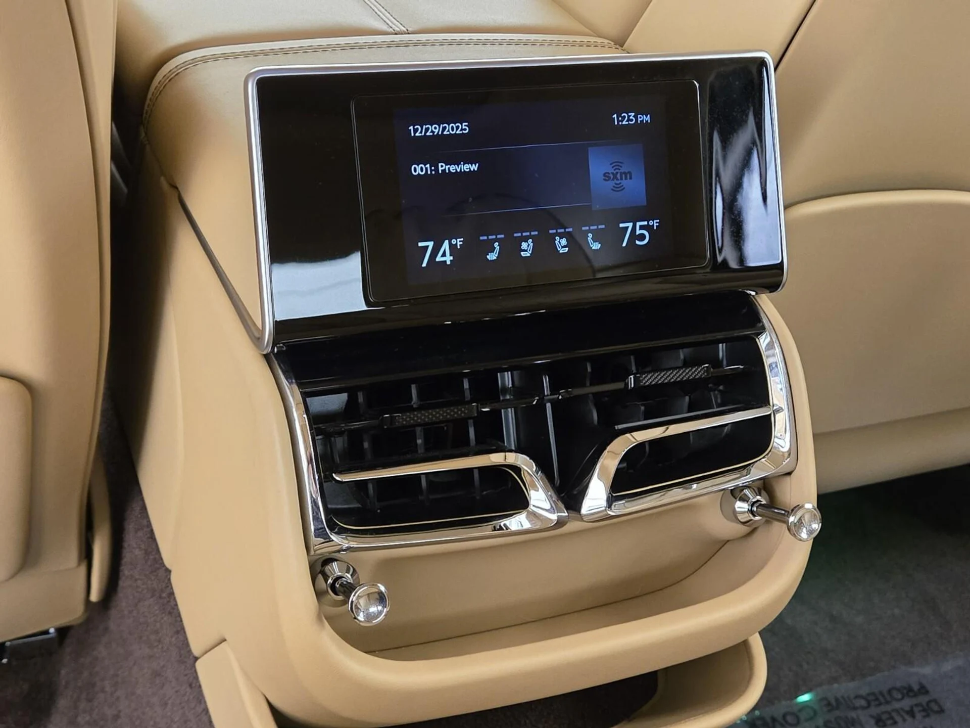 mph020_1727042245_Used_2022_Bentley_Flying_Spur_V8_1767077524_7a9f8bbf12