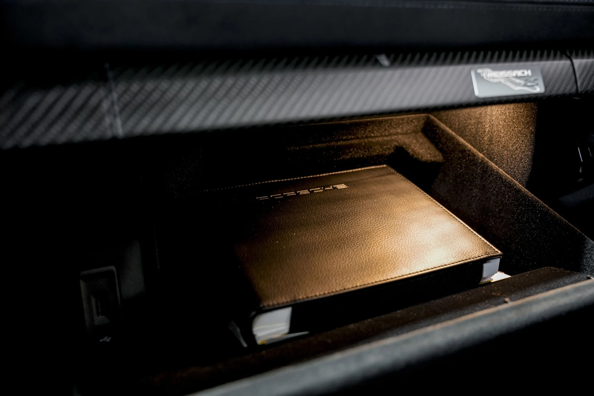 mph020_173441328_6dba4f3c0657198d25922fece46ba039x_ef6649732c