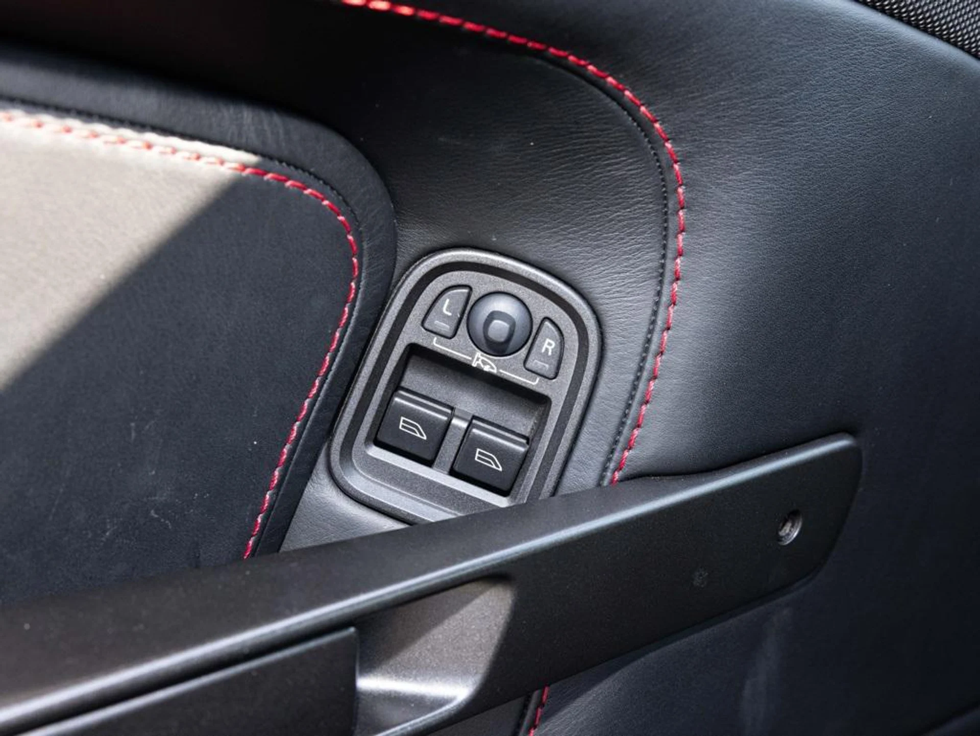 mph020_1738994367_475138144_691e0d35c01e3bc8a2df6d99_74d1709f54