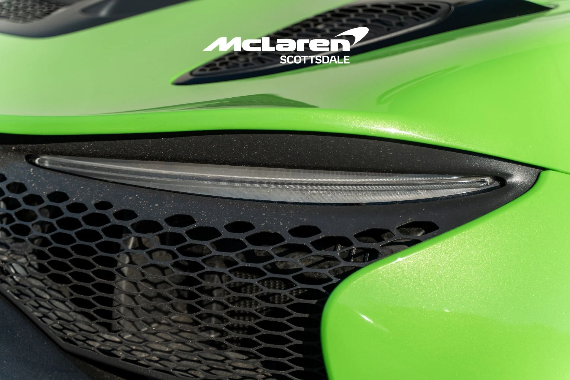 mph020_1742607349_Used_2025_MCLAREN_ARTURA_1761944972_4d61d96cf9