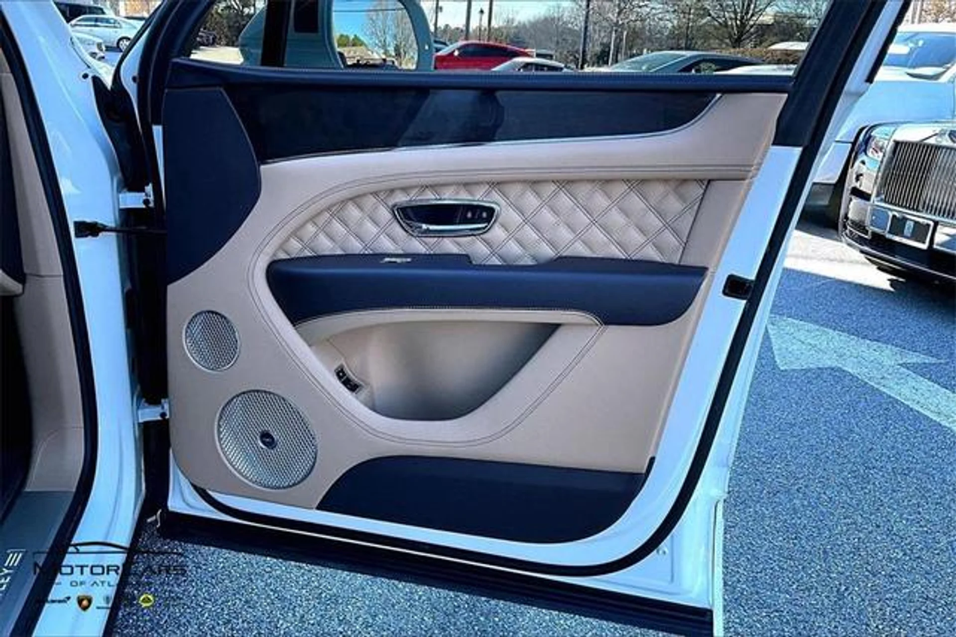 mph020_1763974345_SFOC_o0p4p_X1s6_Sl_Xt_Km_AP_o_G_M_8b790a32fe