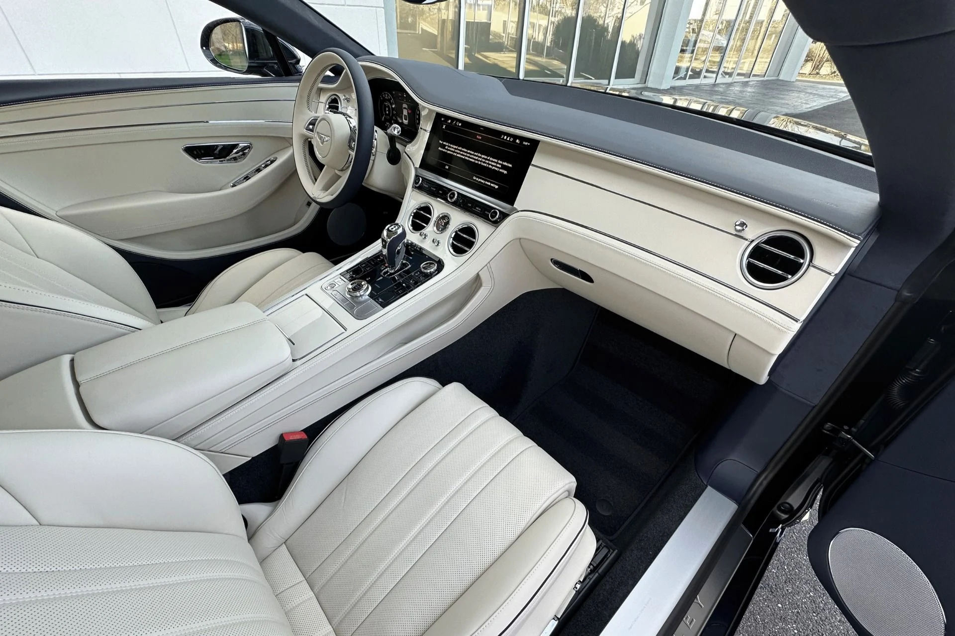 mph020_1764436133_Used_2026_Bentley_Continental_GT_GT_1784735972_259de11f79