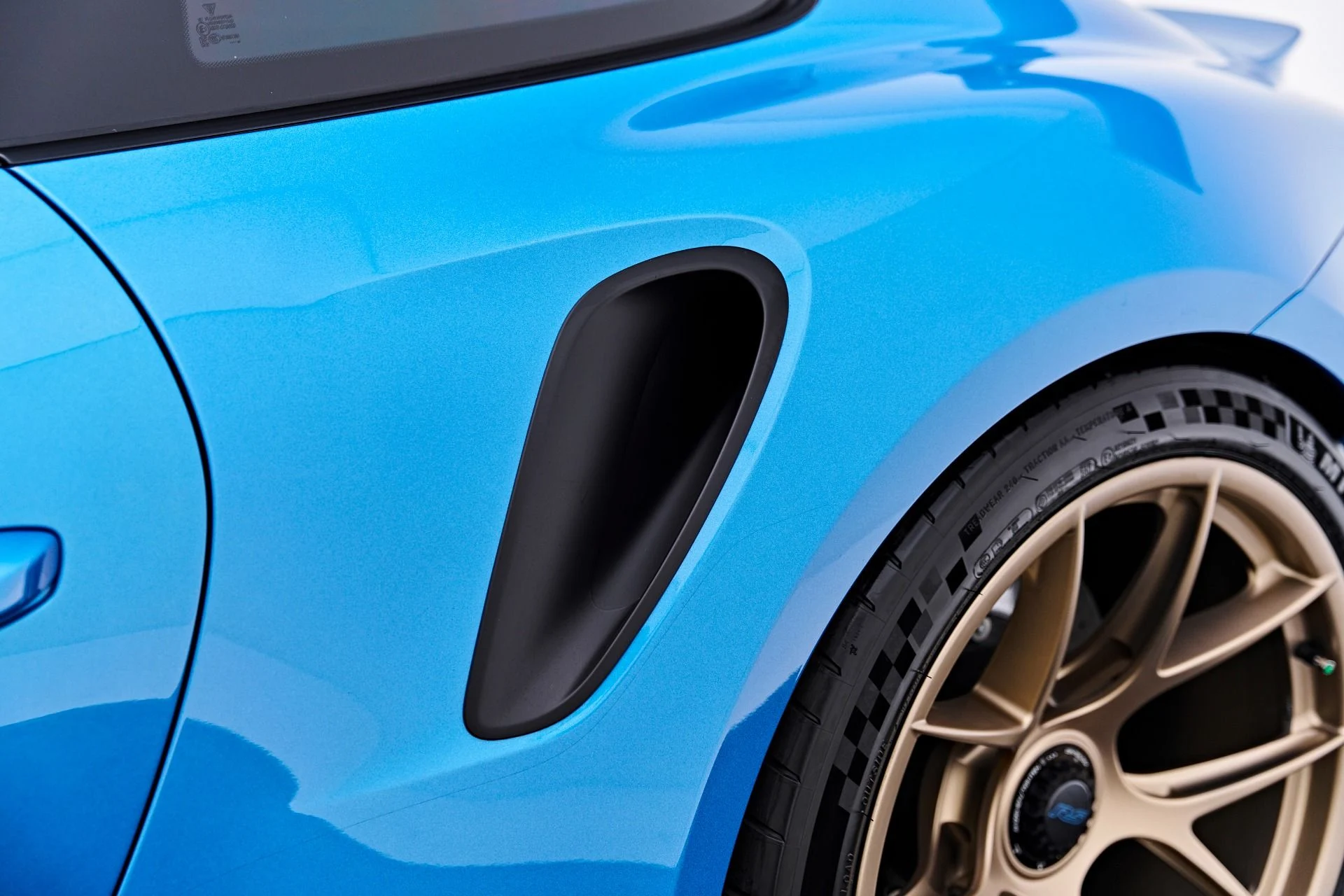 mph020_176517843_Used_2024_Porsche_911_GT_3_RS_1789729413_8665500120